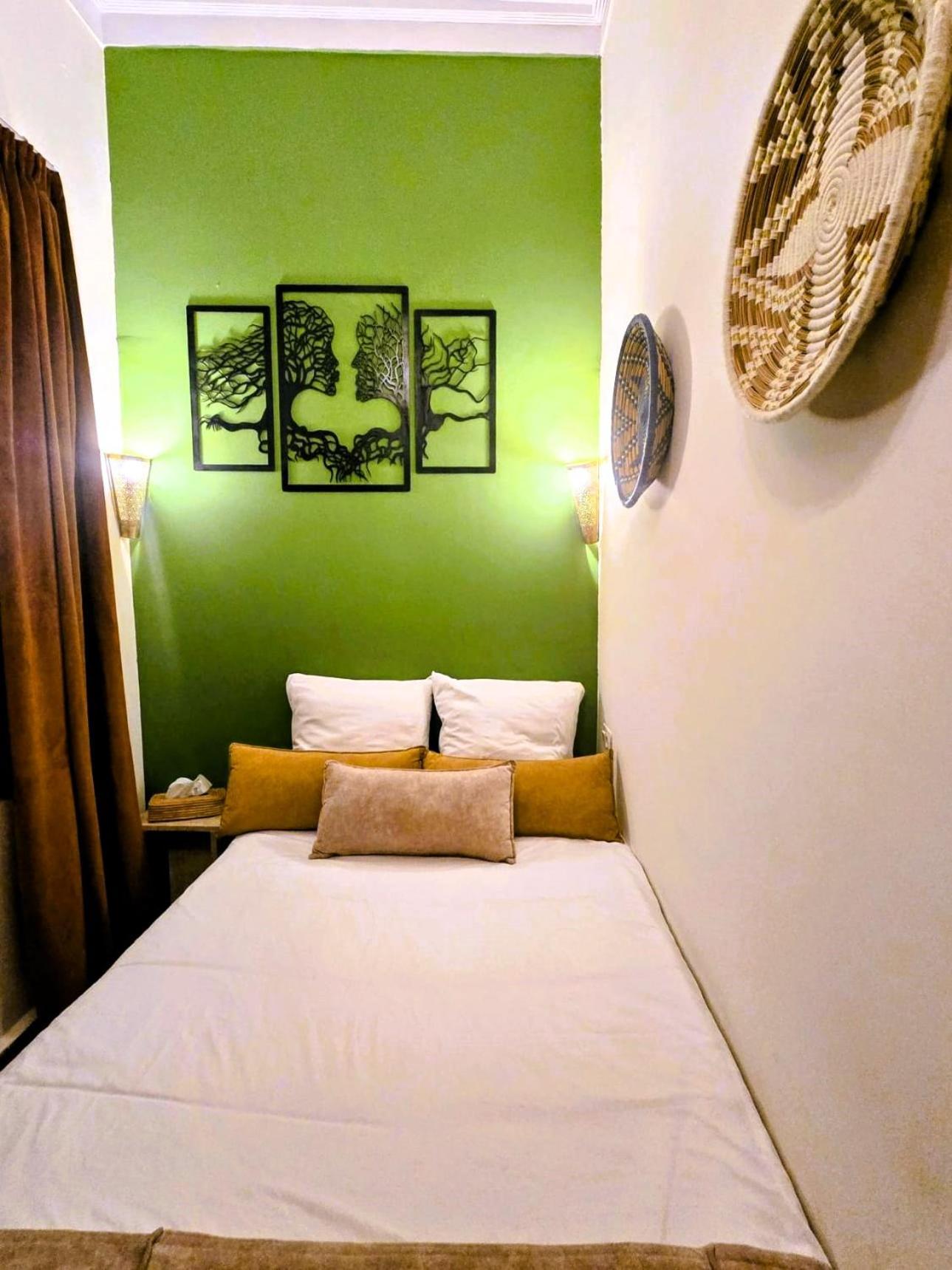 Single Room Bathroom