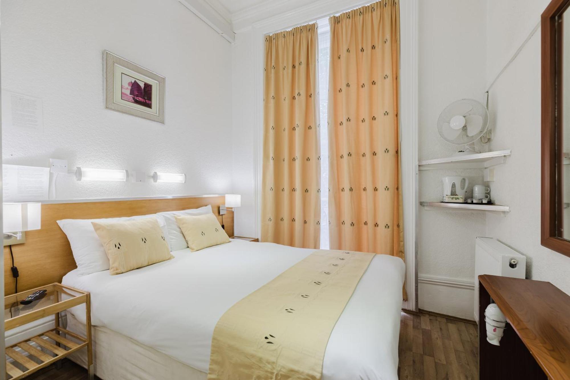 Chambre Double avec Salle de Bains Privative Extérieure