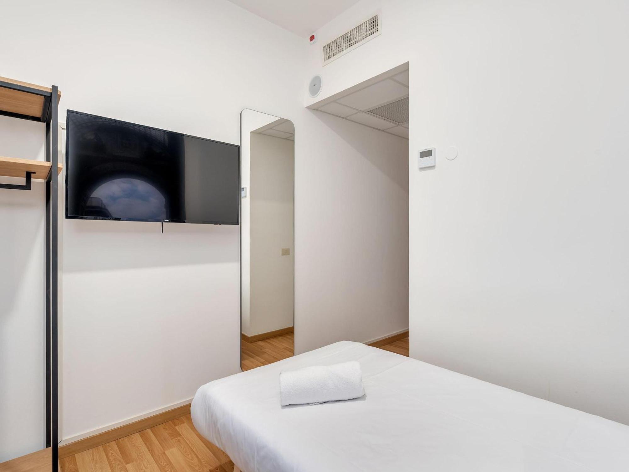Economy Single Room