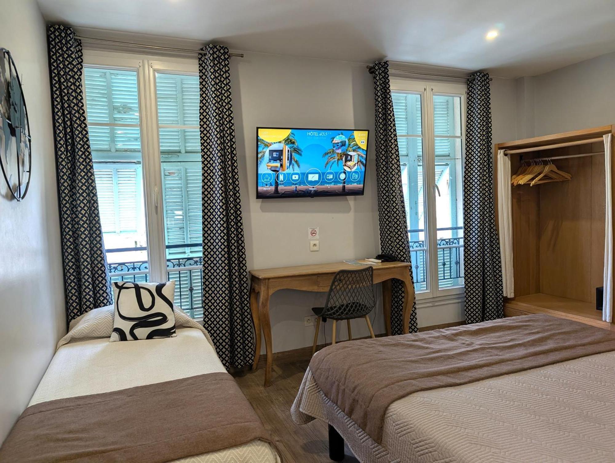 Triple Room