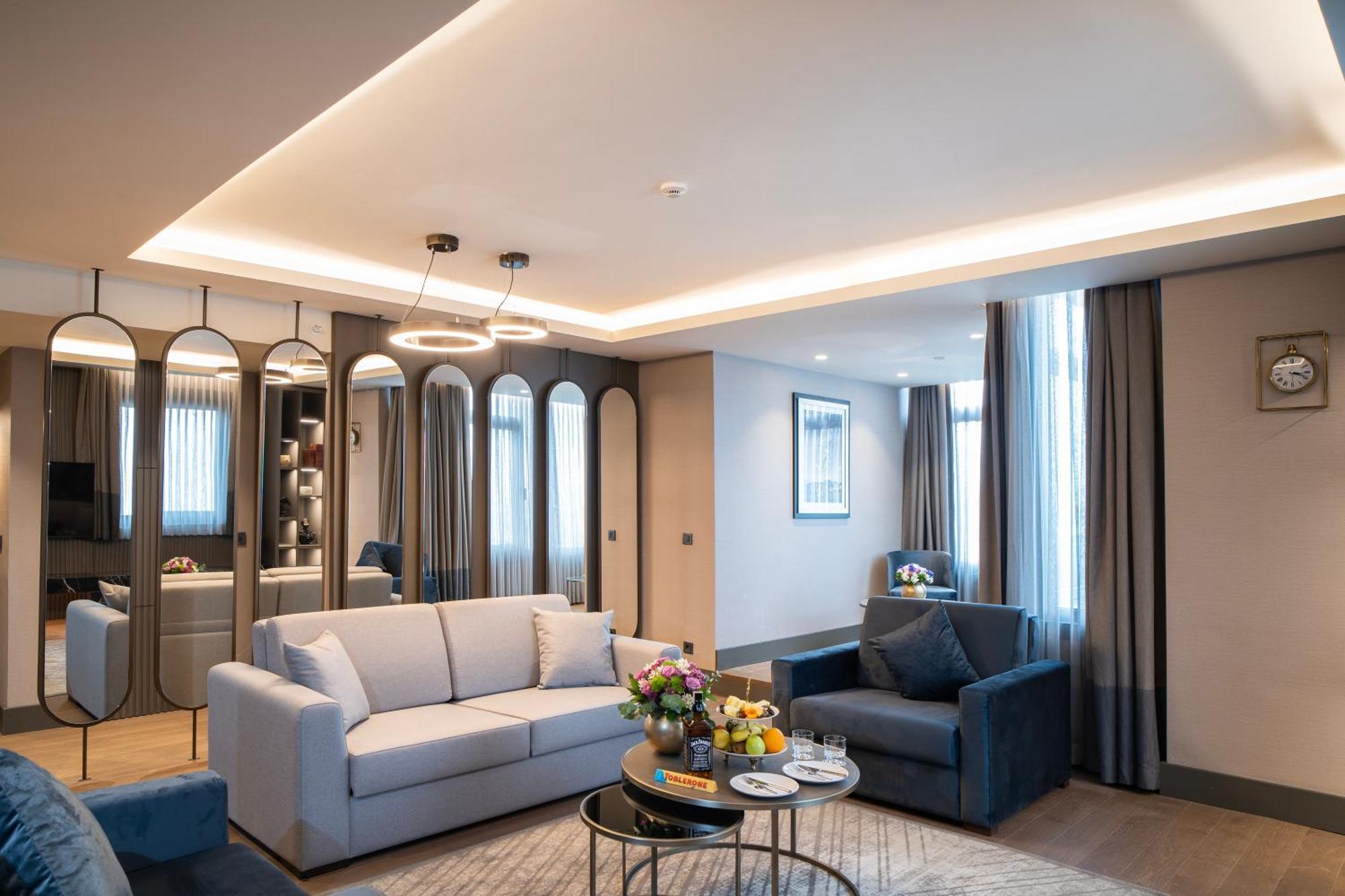 King Suite Sea View