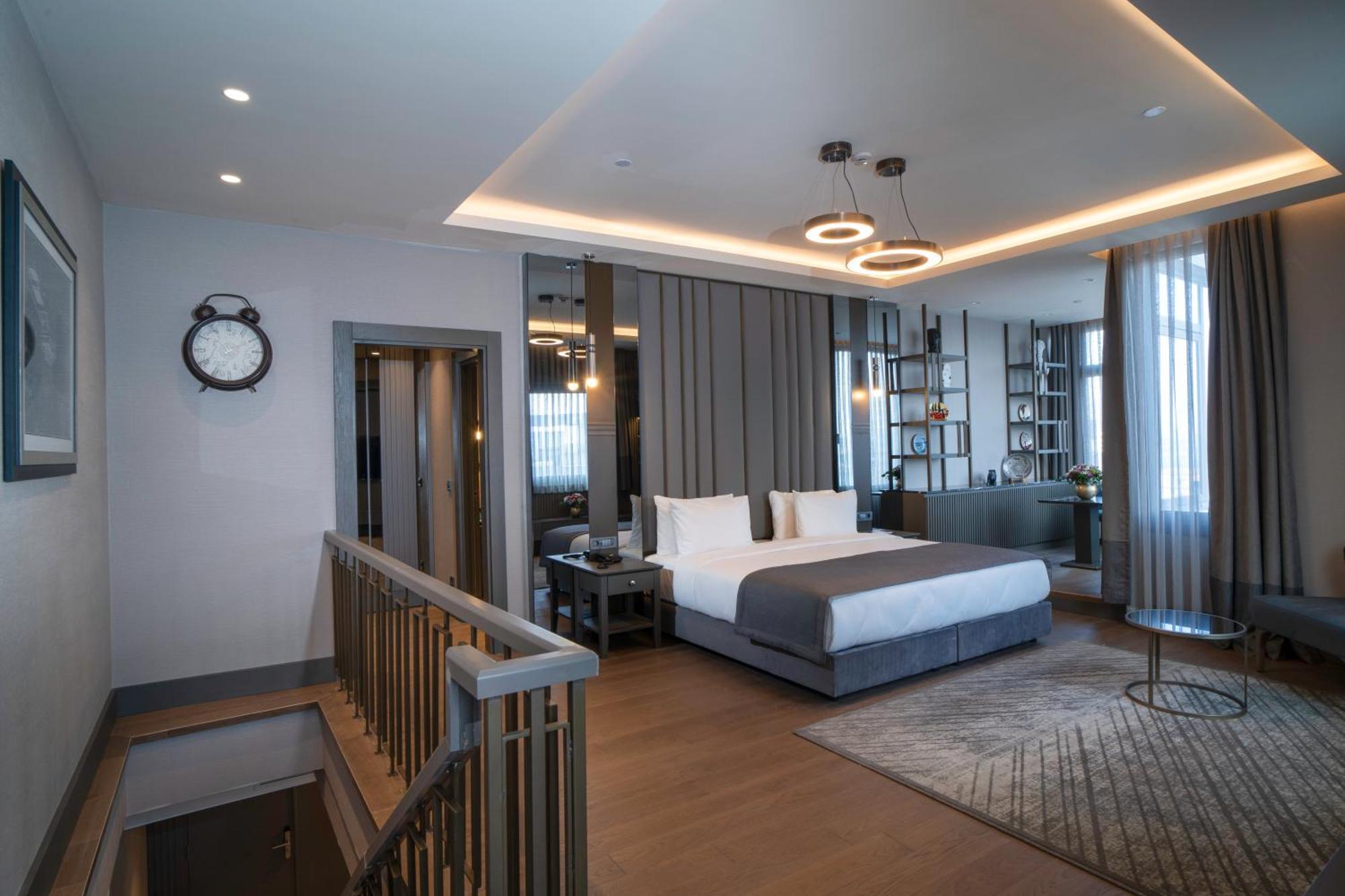 King Suite Sea View