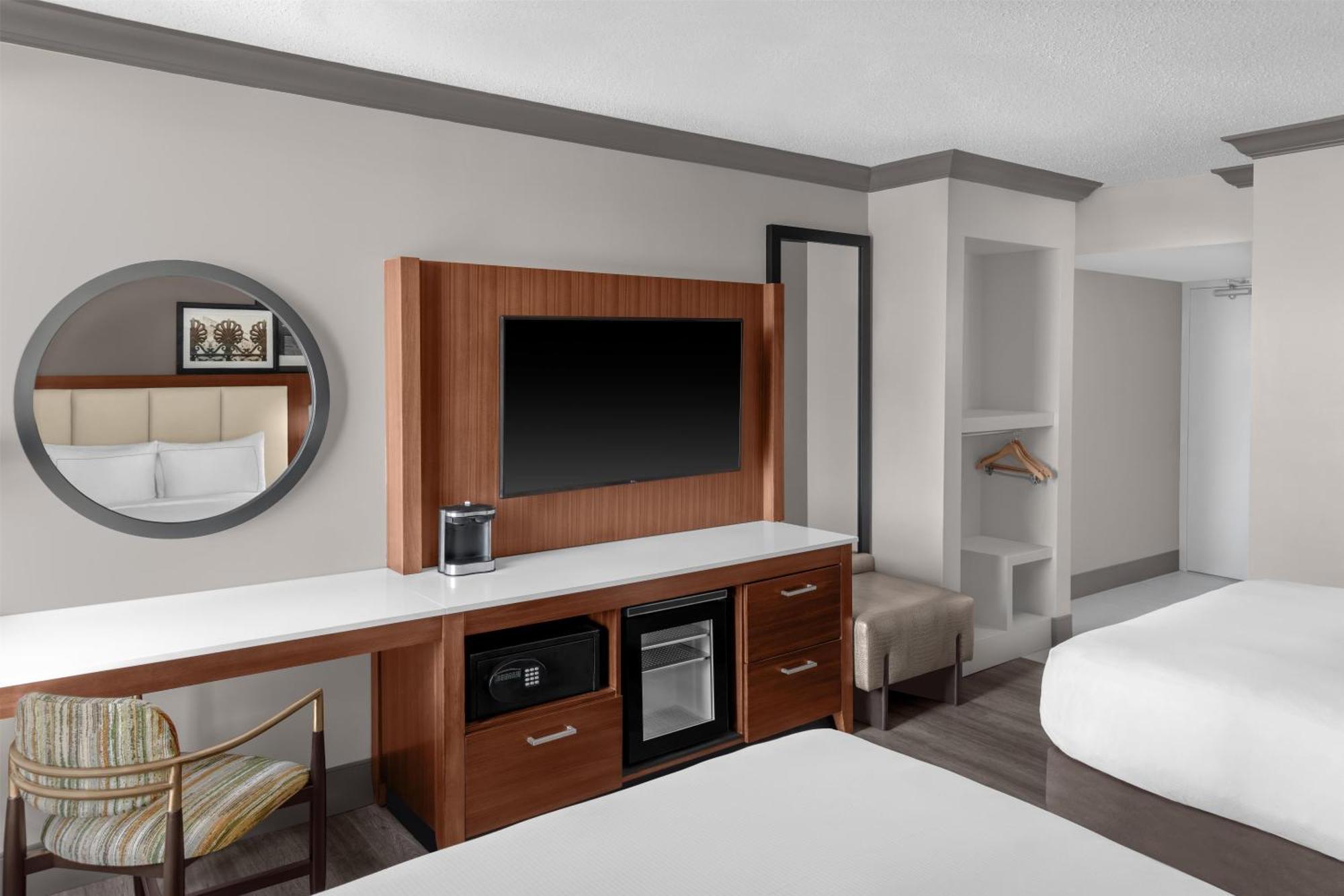 Queen Room Two Queen Beds Roll Shower Mobility or Hearing Accessible