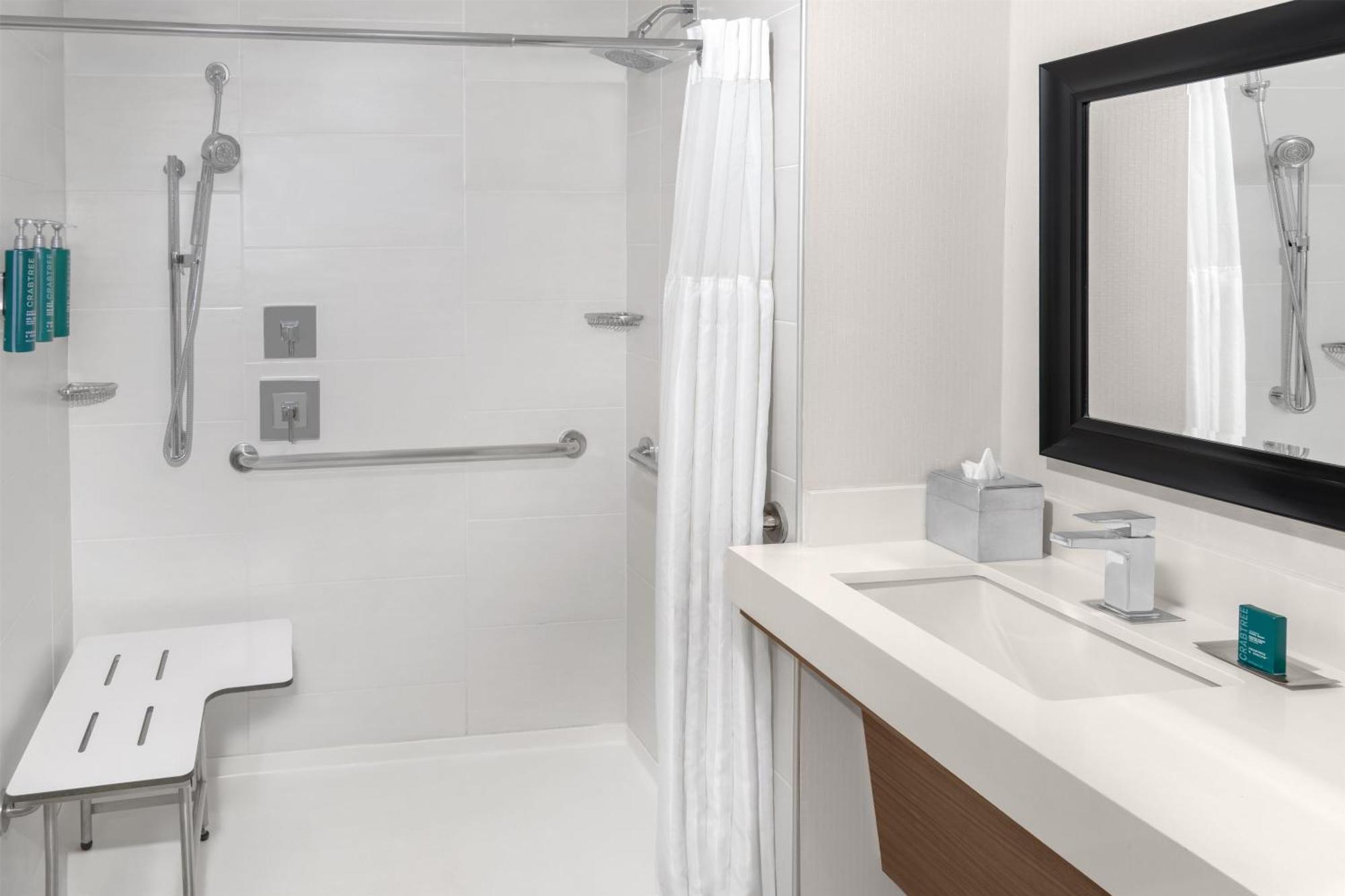 Queen Room Two Queen Beds Roll Shower Mobility or Hearing Accessible