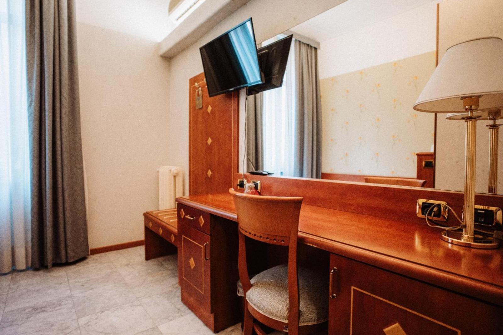 Single Room,1742701493:JPEG