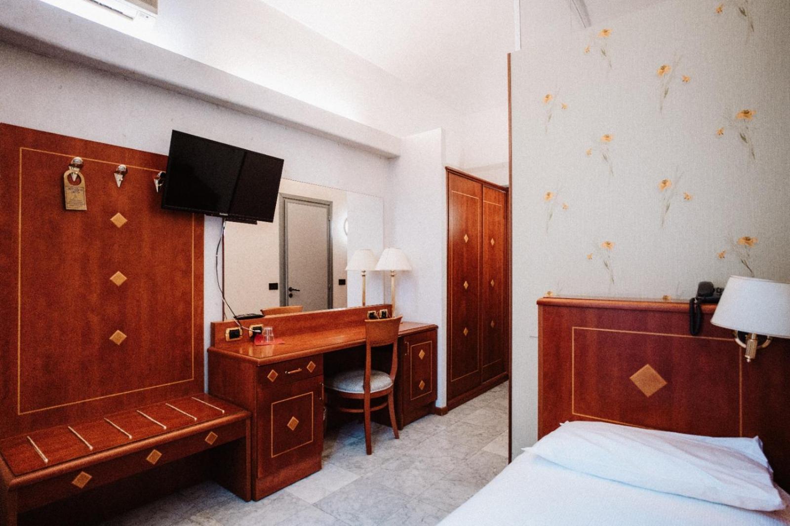 Single Room