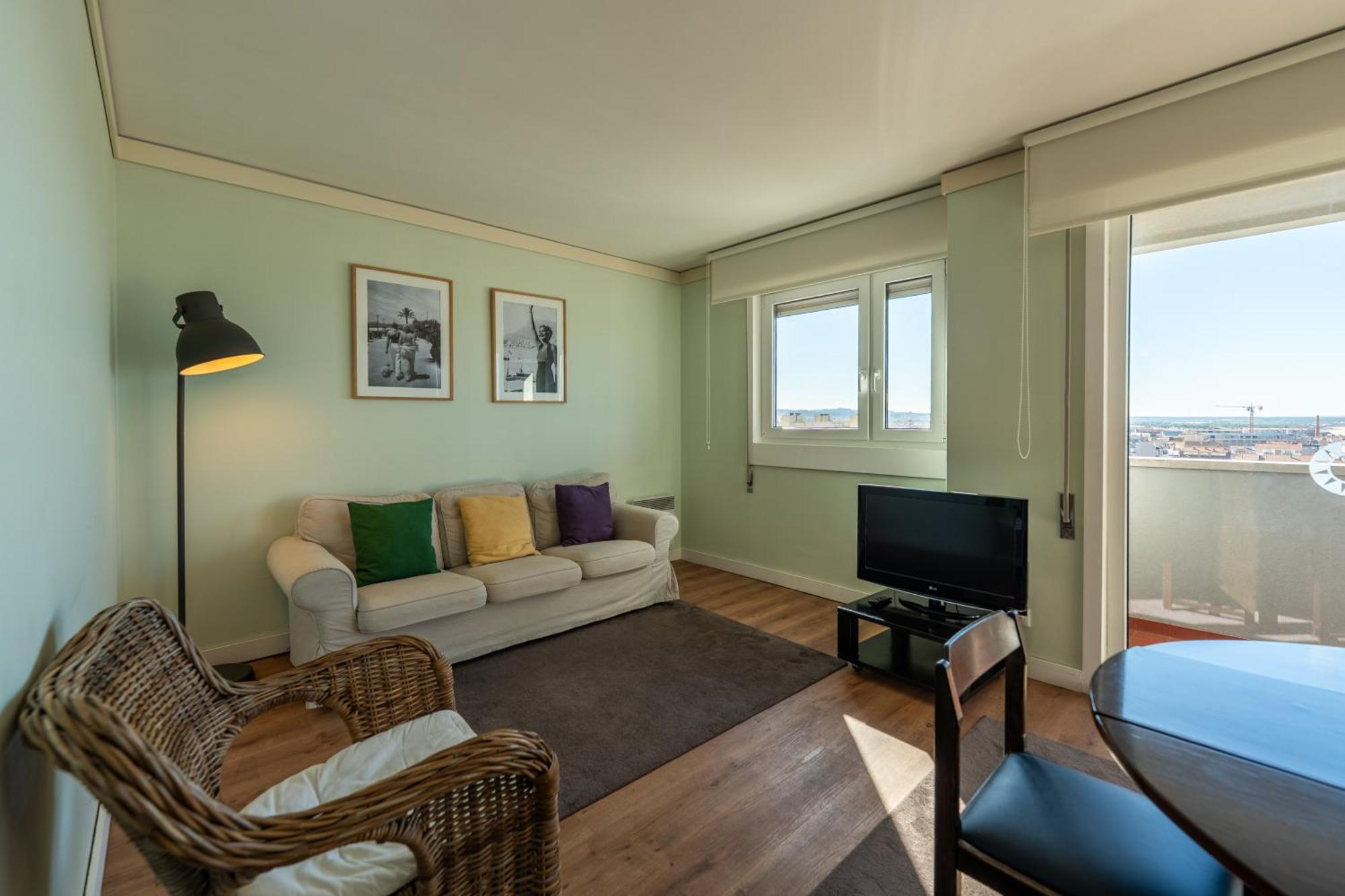 Two-Bedroom Apartment City Views