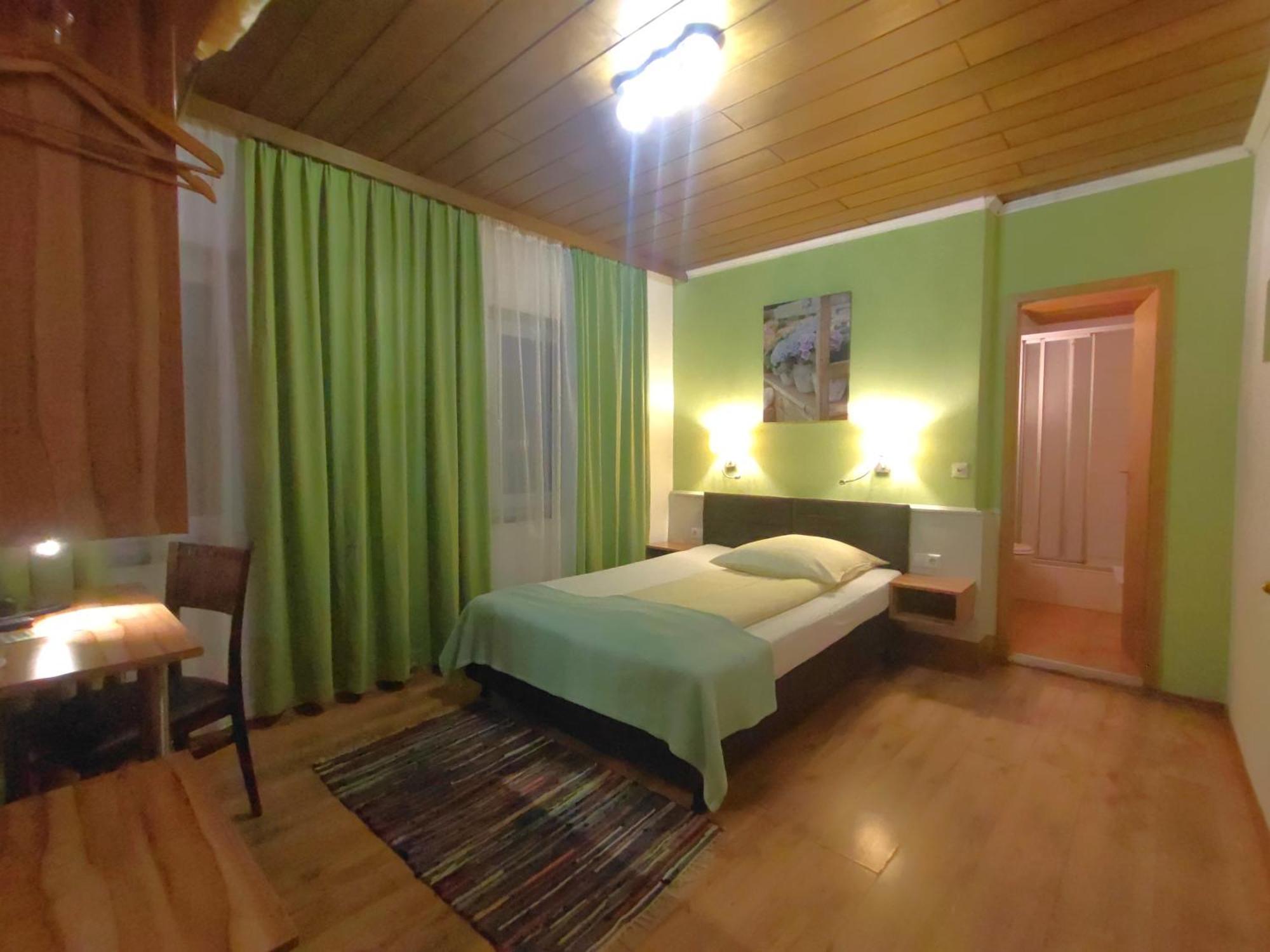 Comfort Single Room