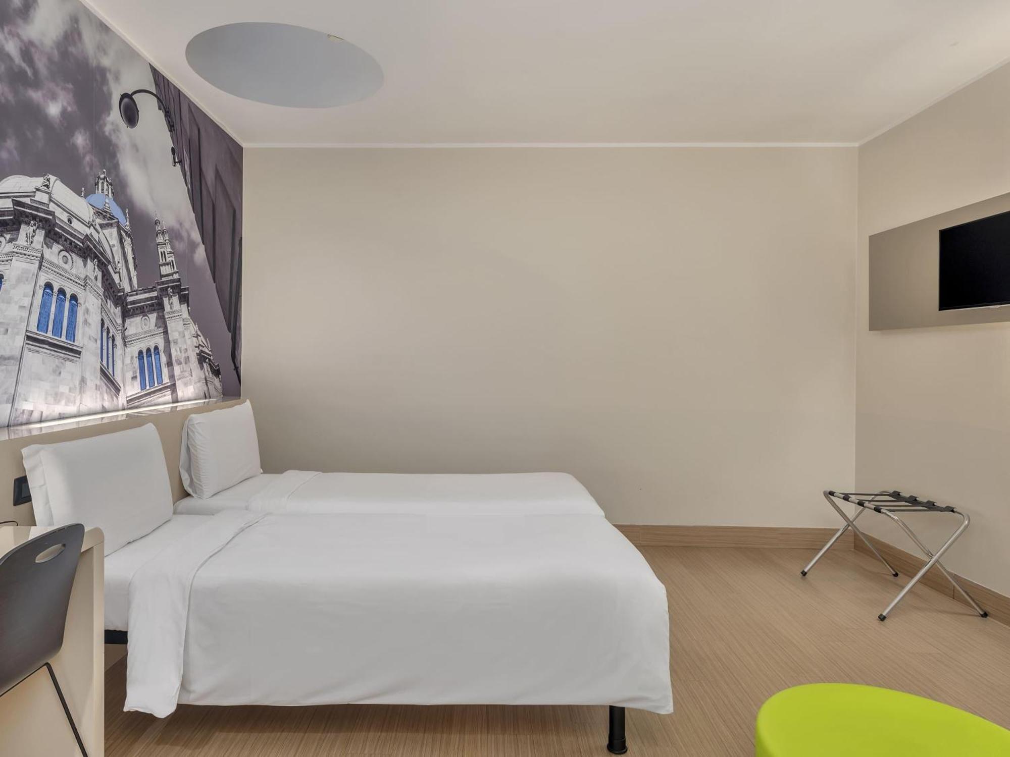 Economy Twin Room without Window