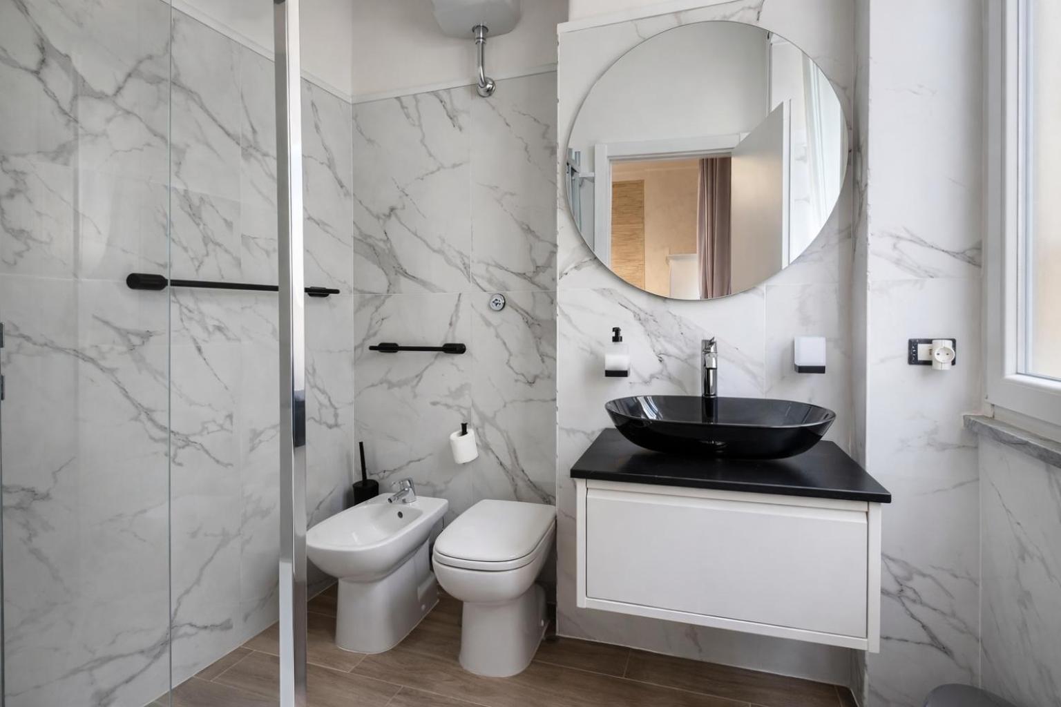 Double Room Private Bathroom