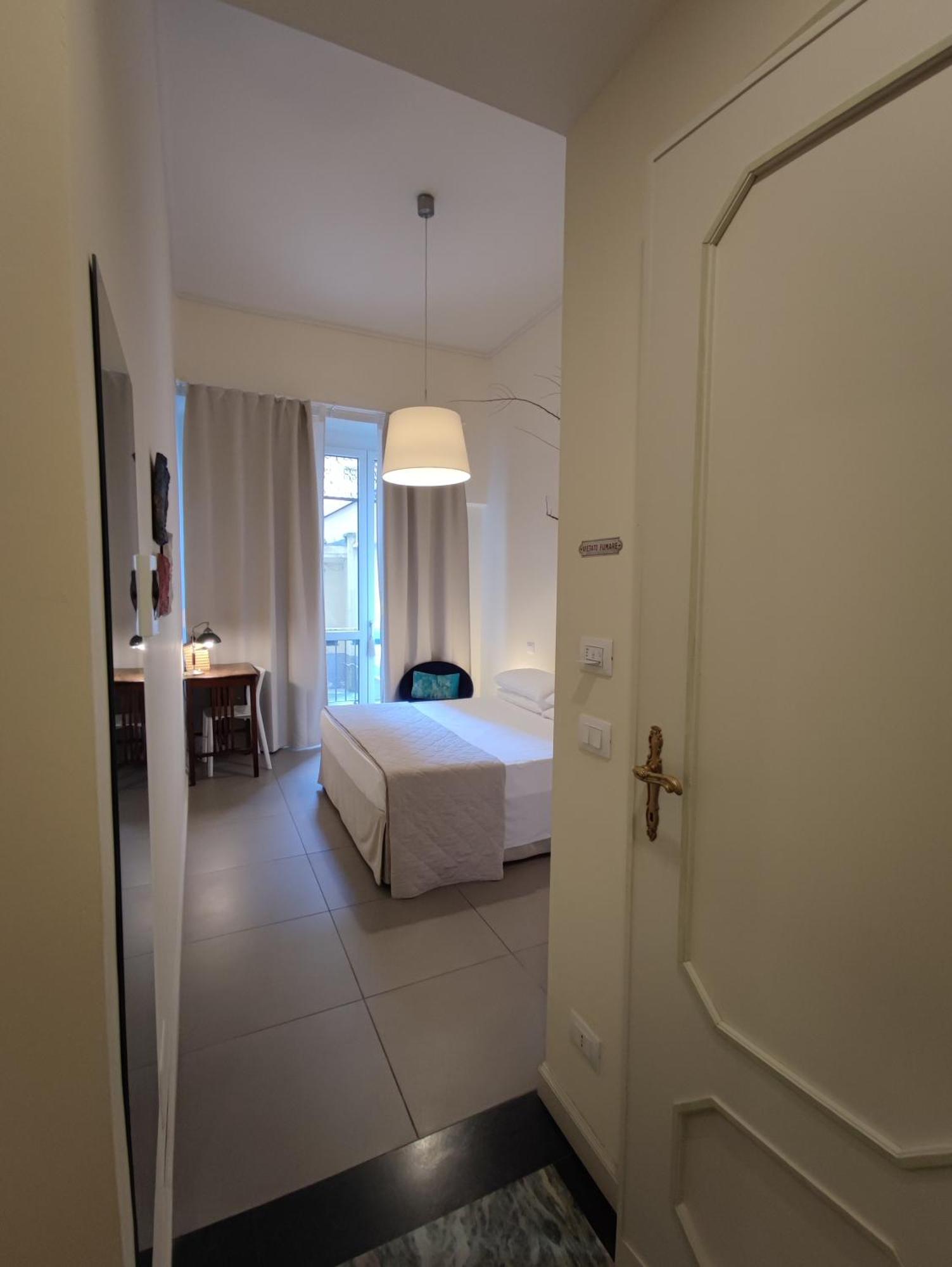 Double Room Private Bathroom