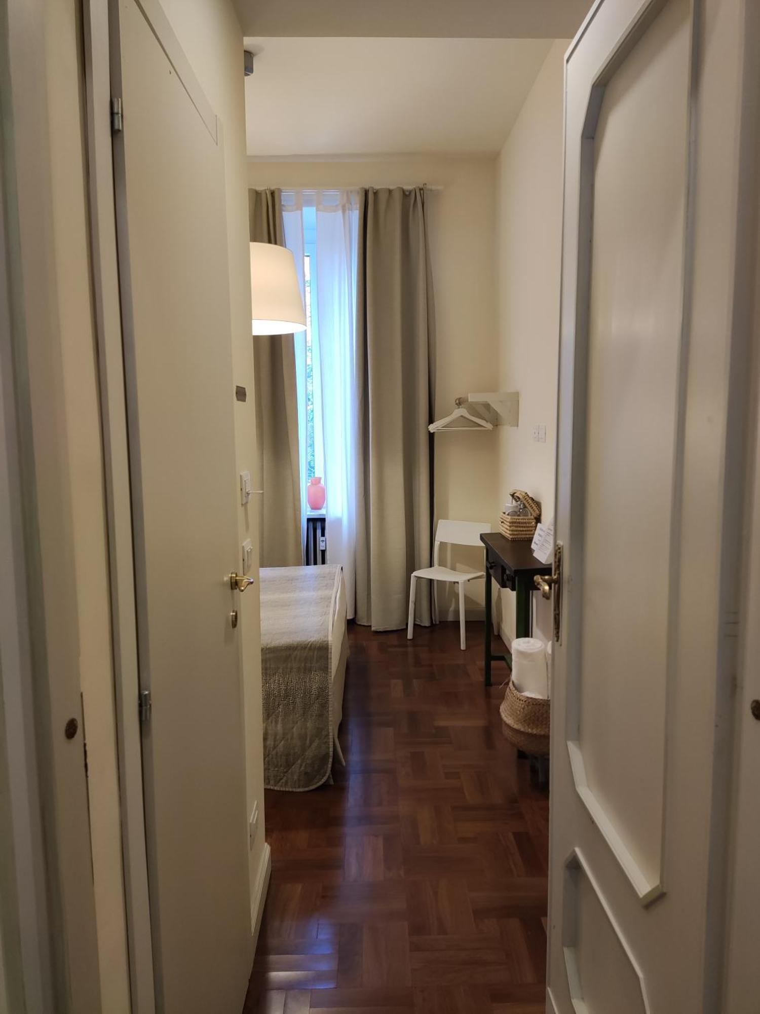 Double Room Private Bathroom