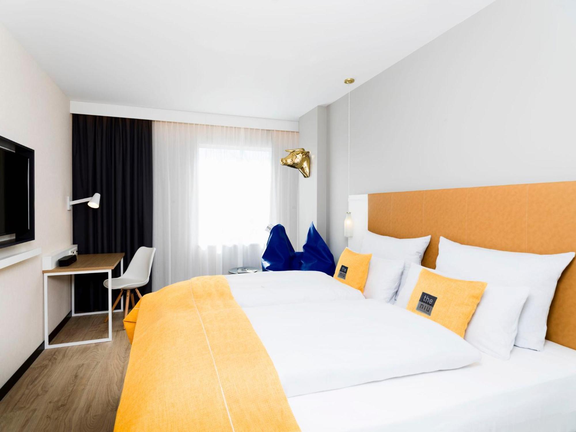 Standard Queen Room