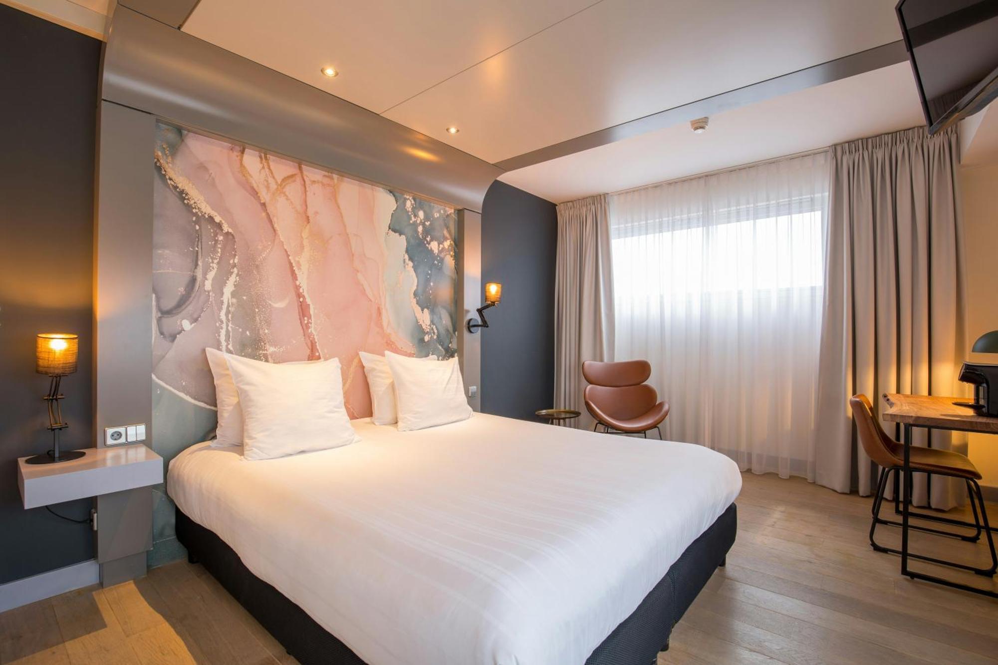 Superior Room 1 Twin Bed