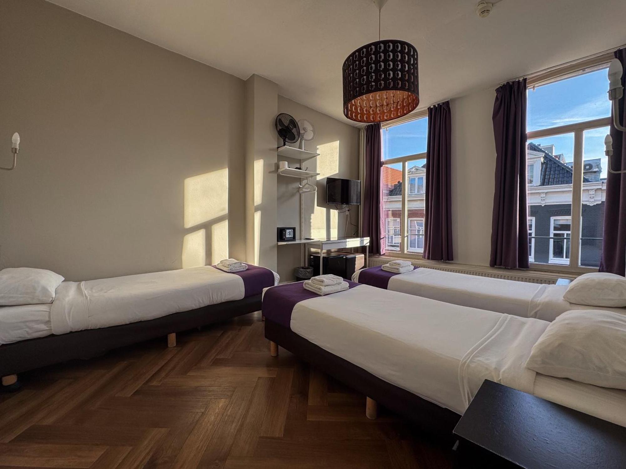 Economy Triple Room