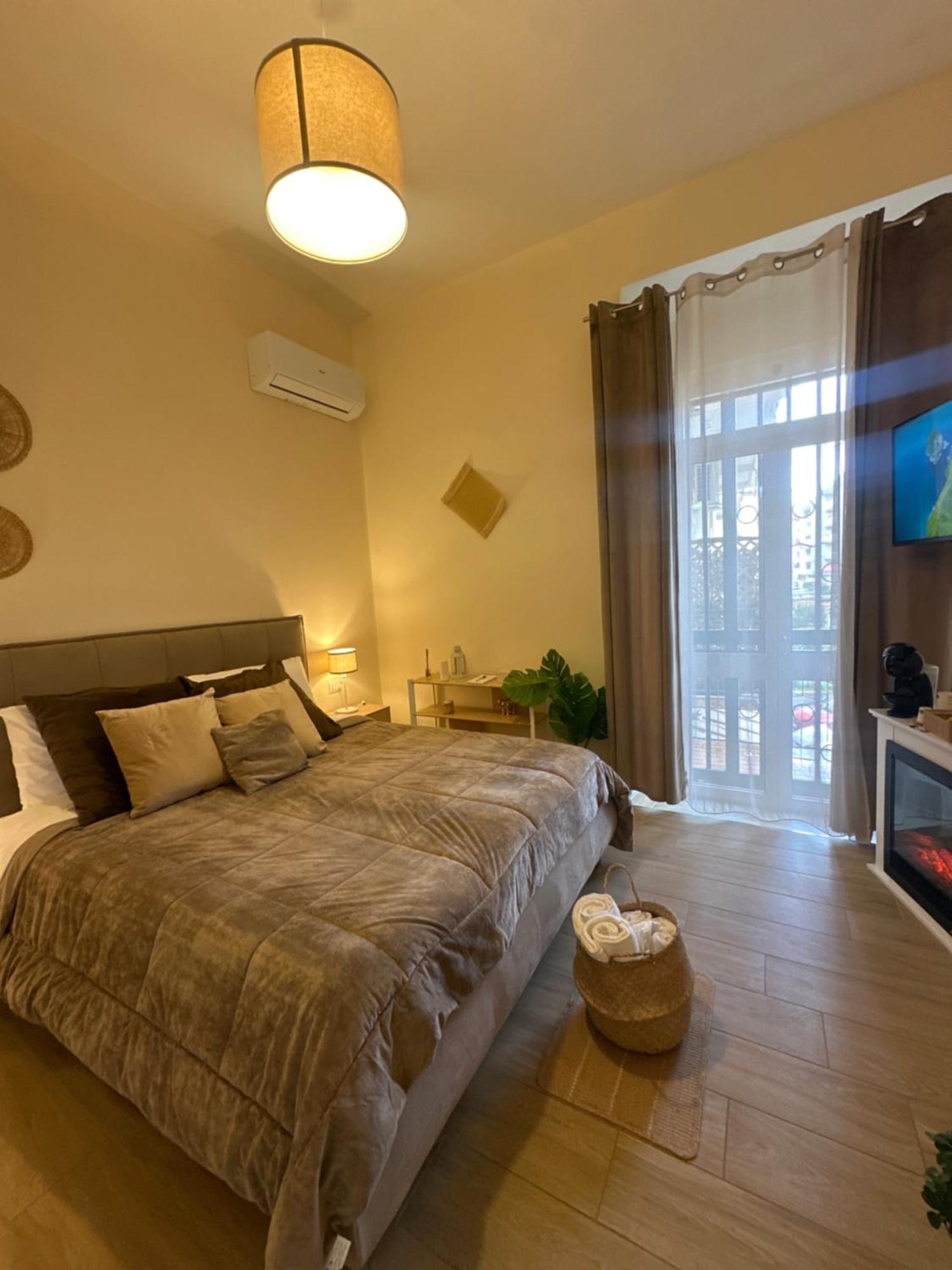 Double Room Private Bathroom