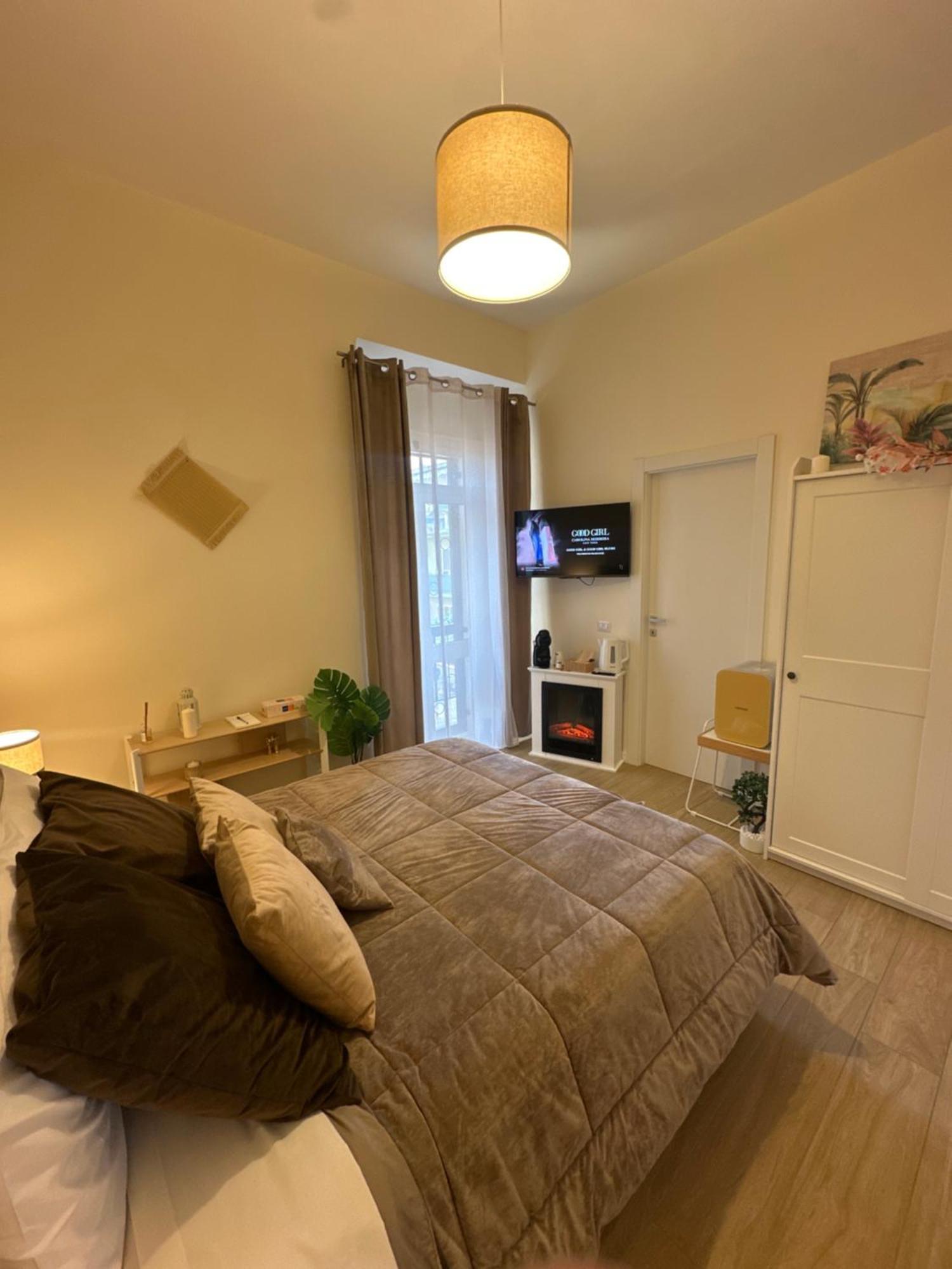 Double Room Private Bathroom