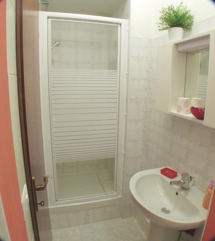 Double Room Private External Bathroom