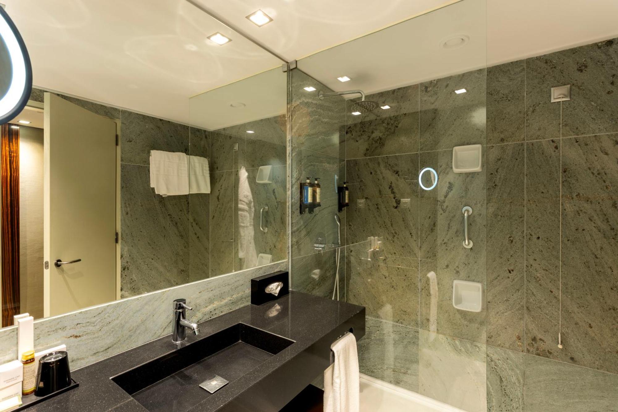 Deluxe Premier Twin Room