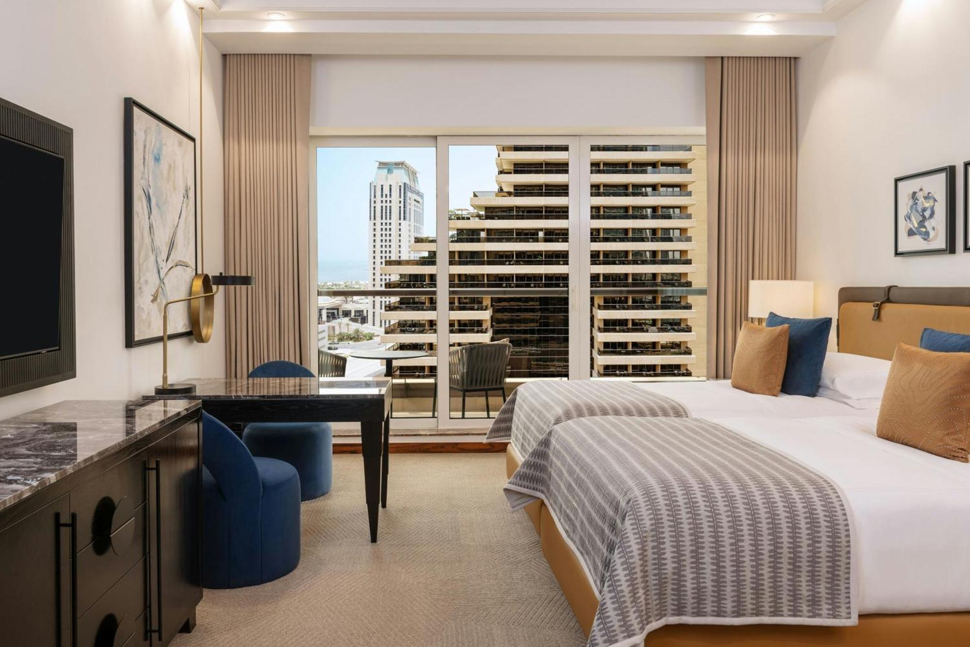 Superior Deluxe Twin Room, High Floor, Breakfast Included