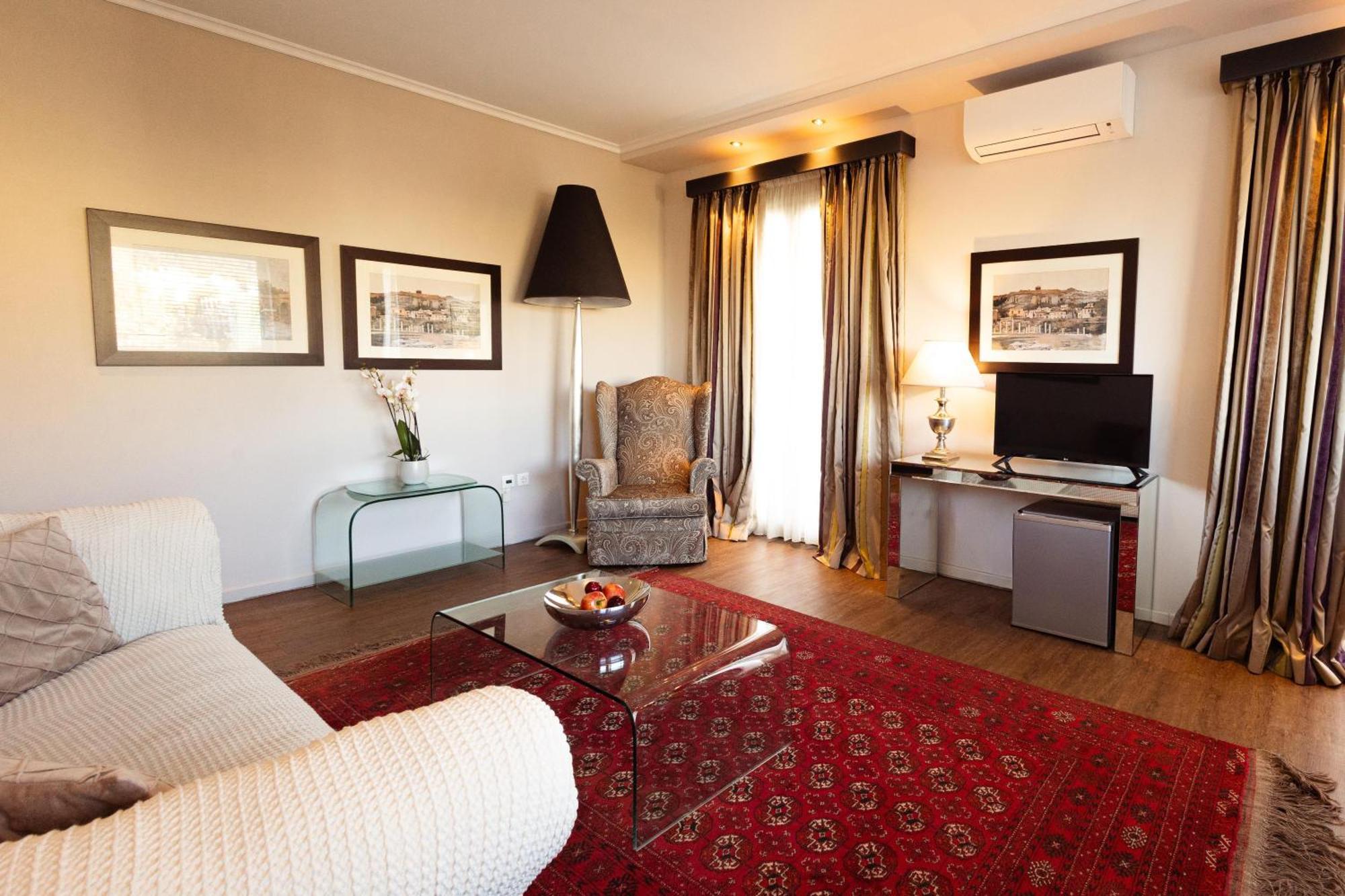 Deluxe King Suite Balcony