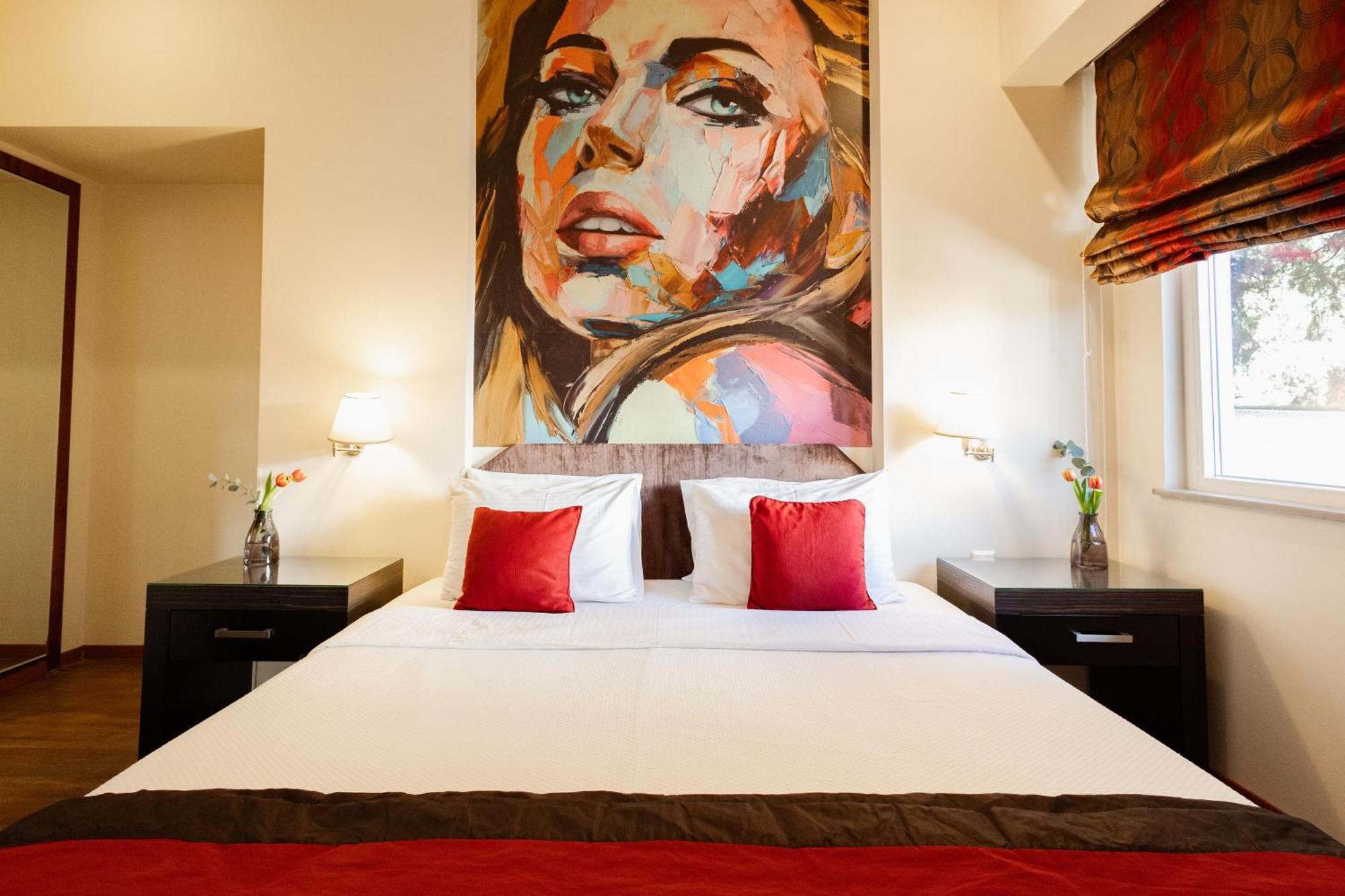 Junior King Suite