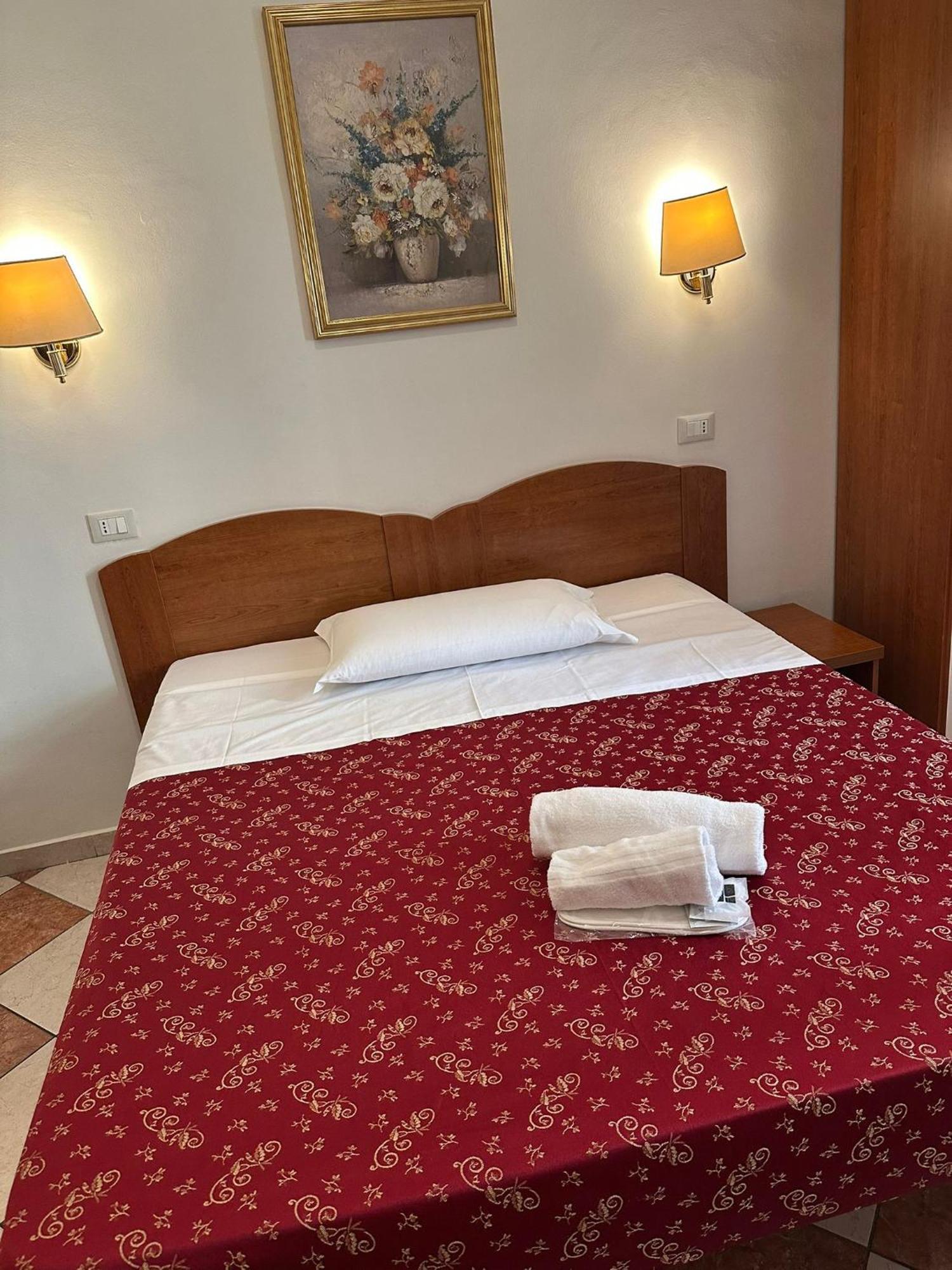 Single Room Private Bathroom