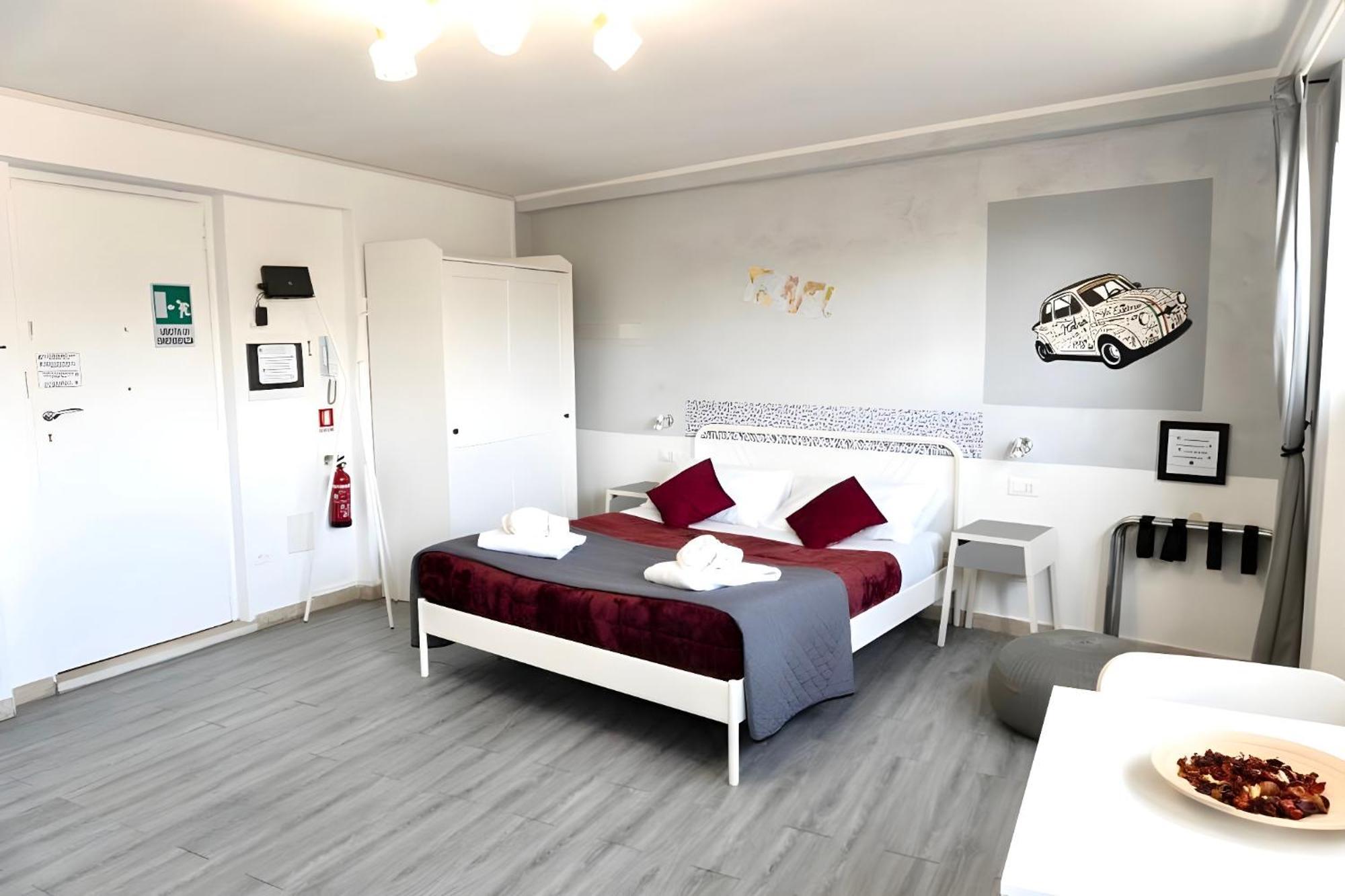 Penthouse One-Bedroom Apartment