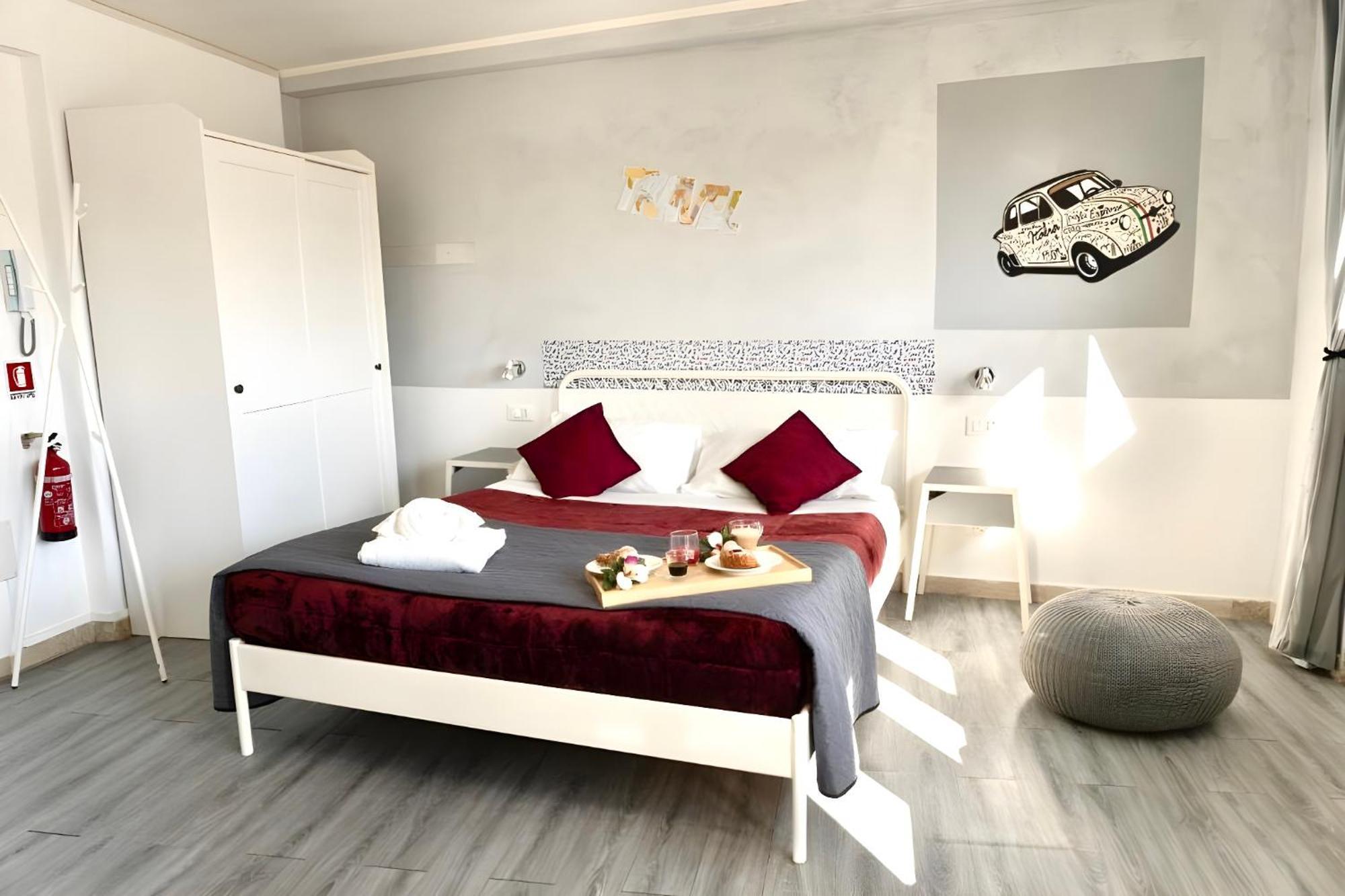 Penthouse One-Bedroom Apartment