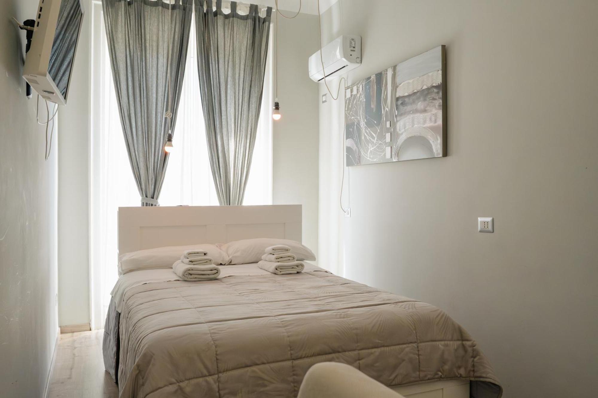 Double Room Private Bathroom