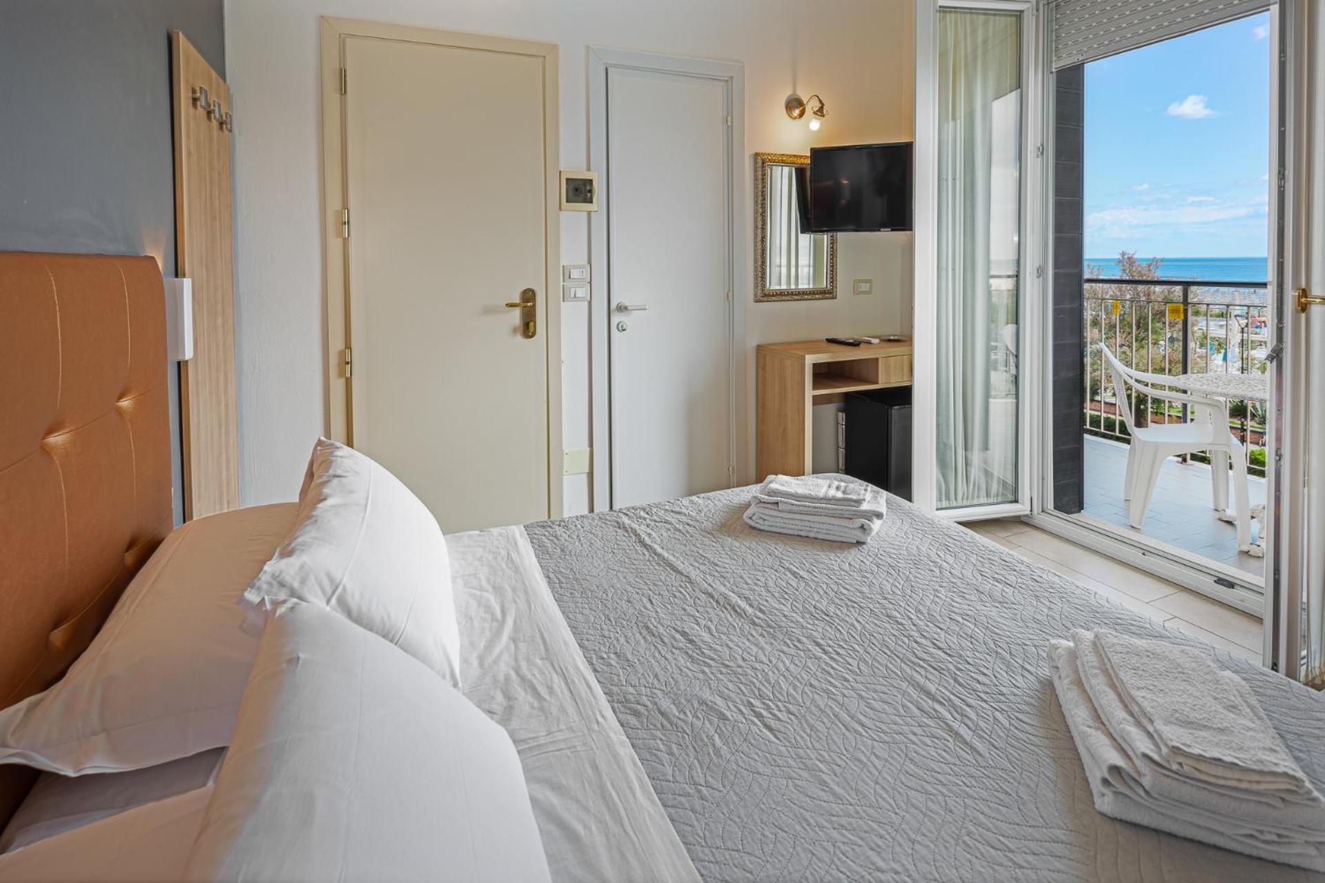 Deluxe Doppelzimmer mit Balkon und Meerblick