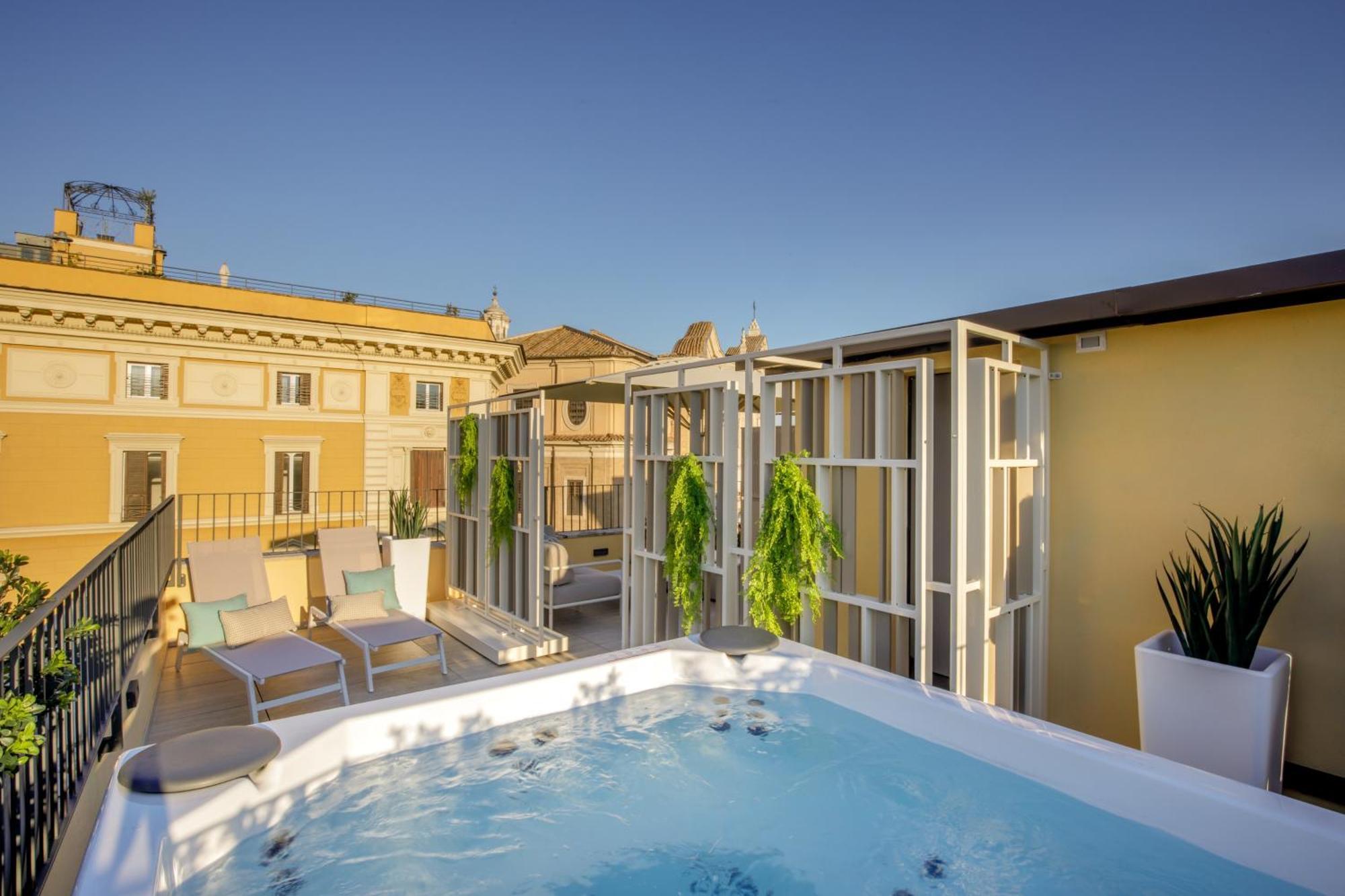 Deluxe Suite Spa Bath