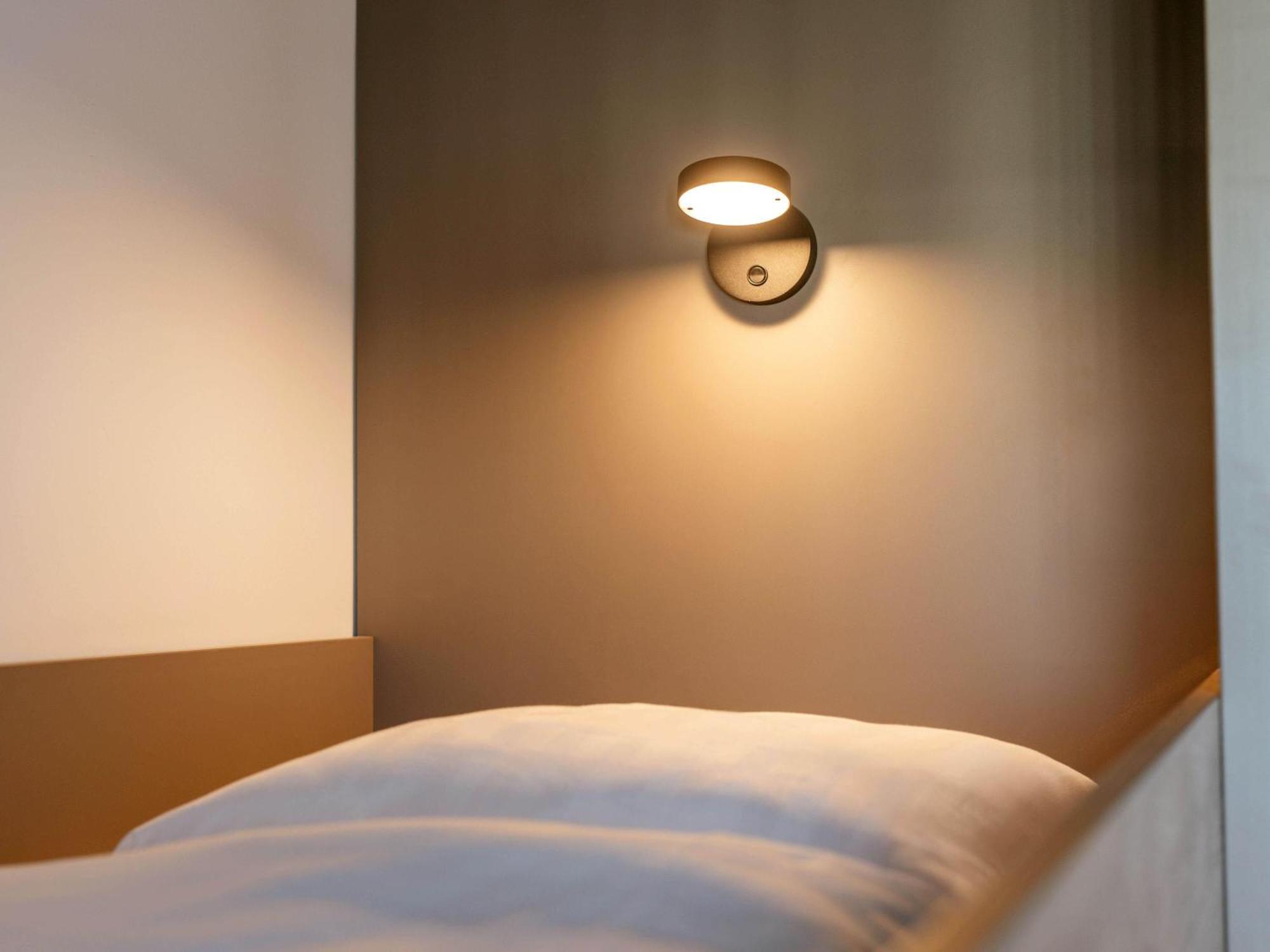 Zweibettzimmer mit Balkon