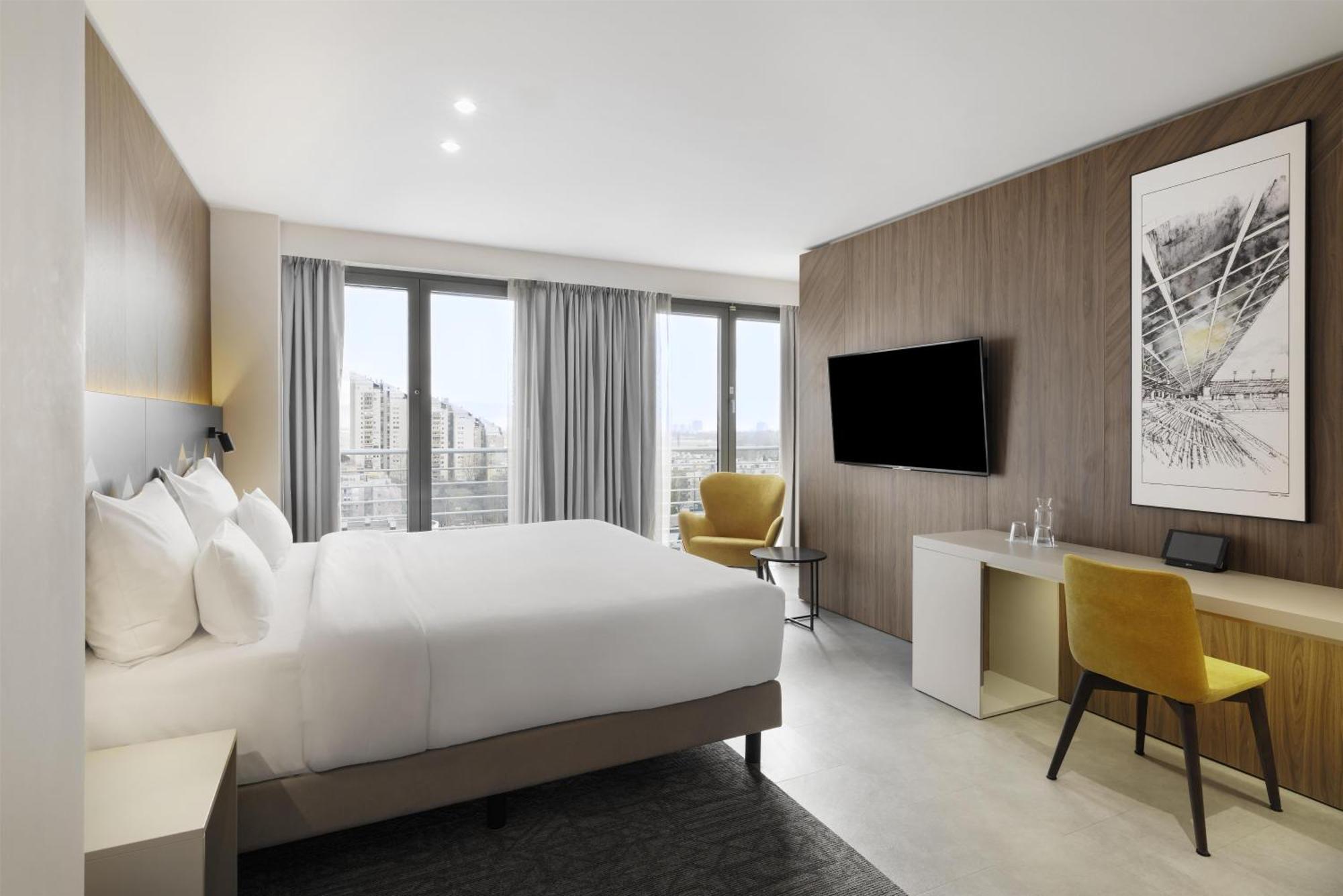 King Guest Room