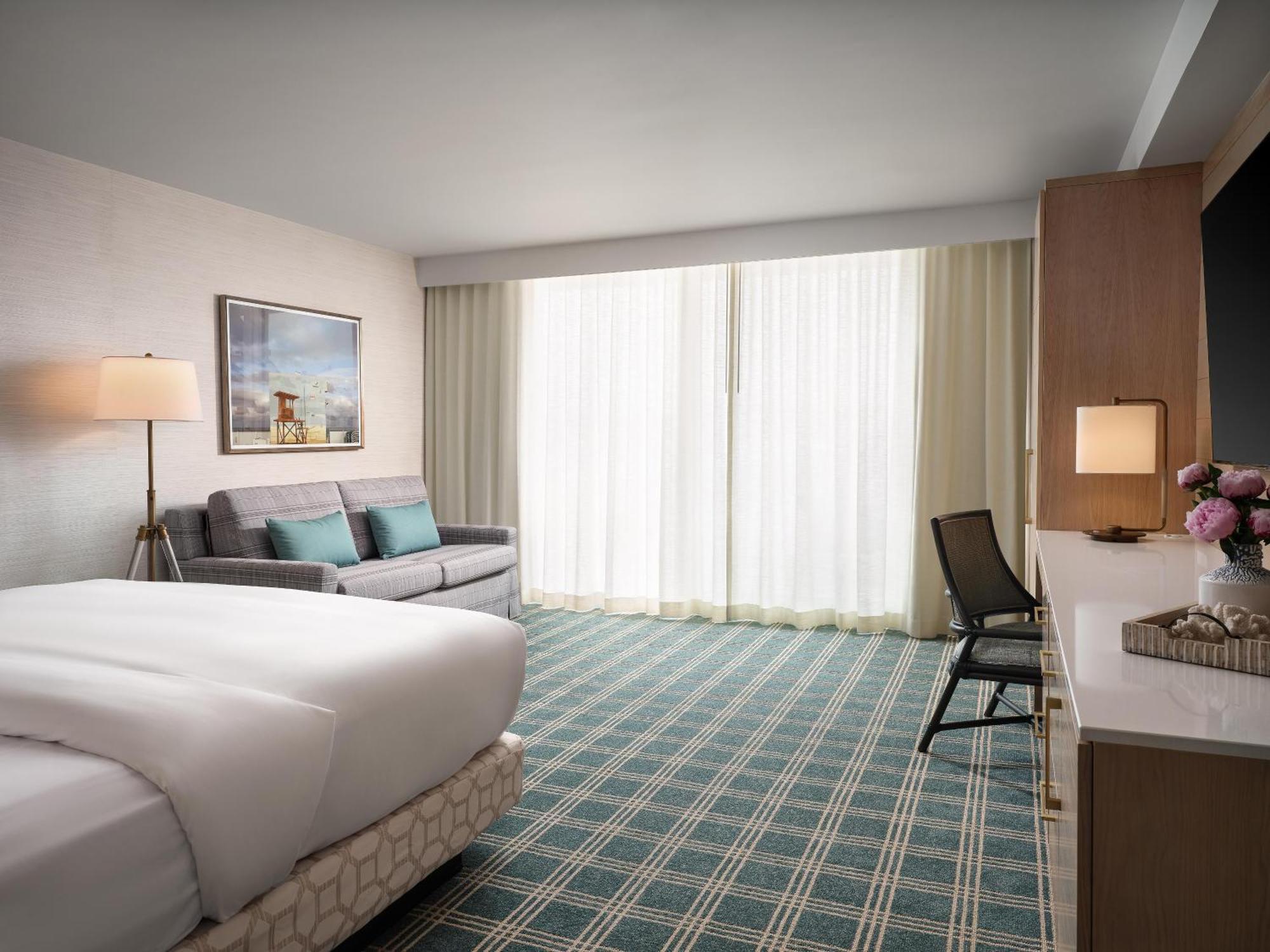 The Views King Room with Resort View