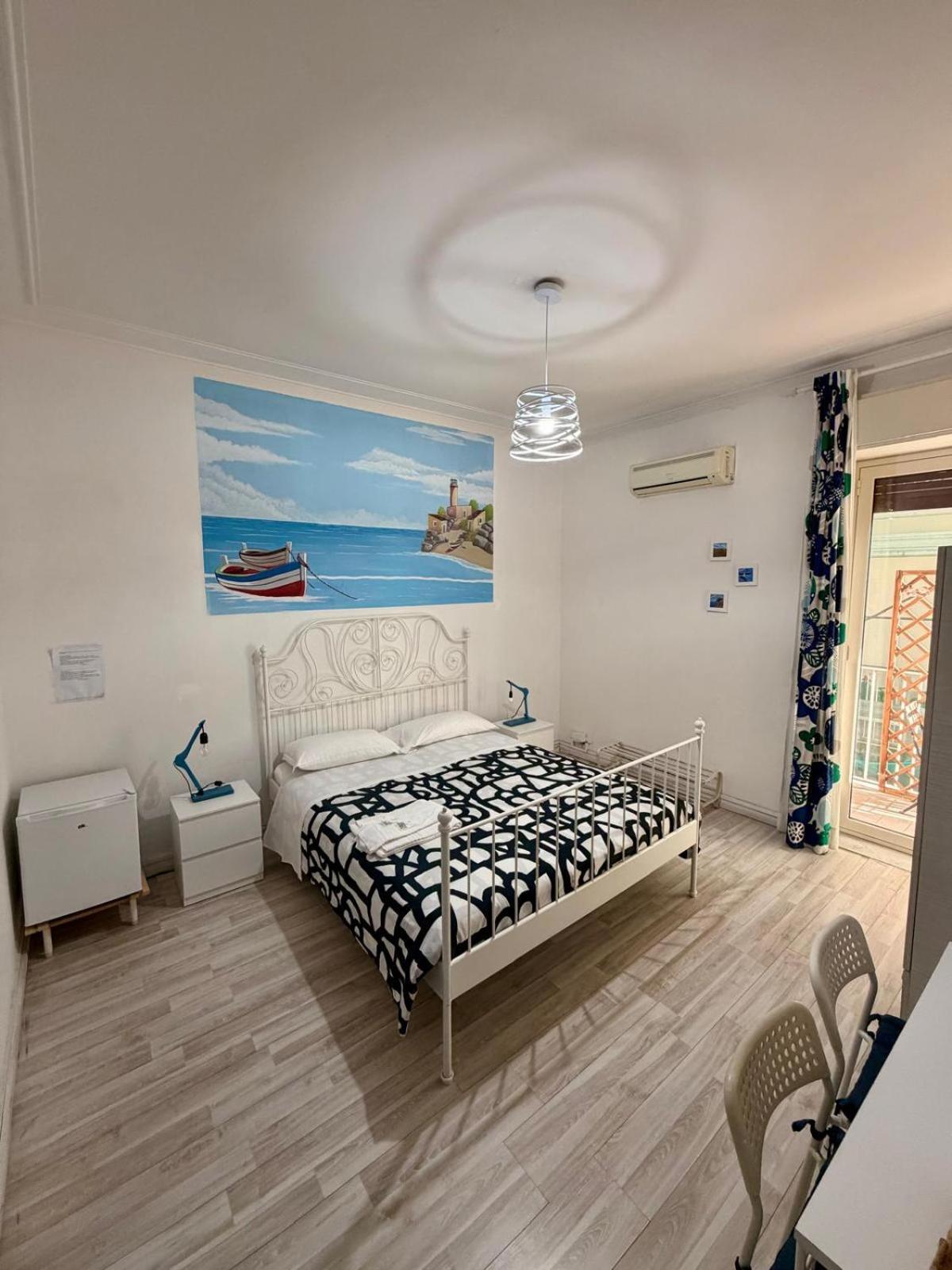 Deluxe Double Room Shower
