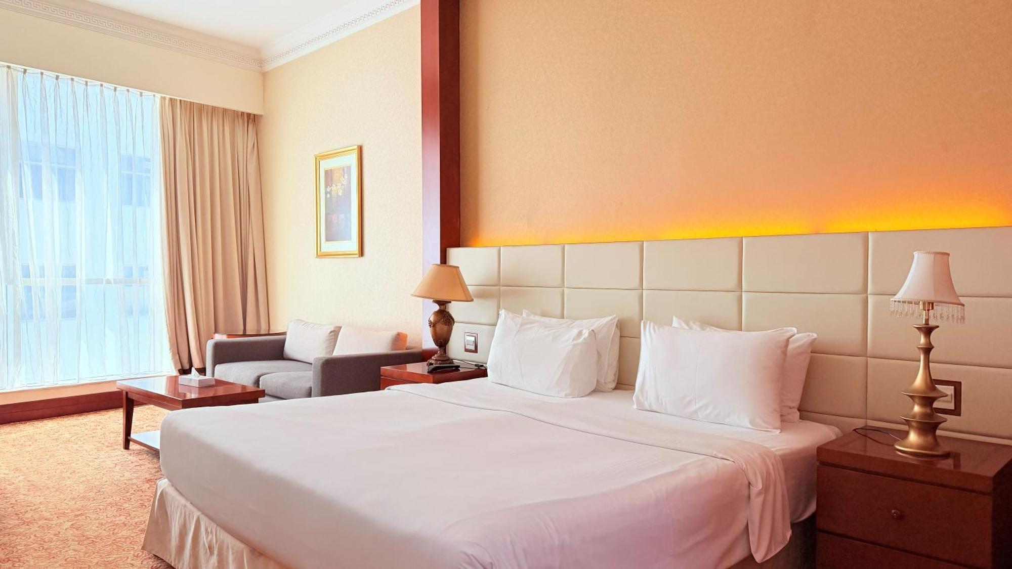 Deluxe King Room