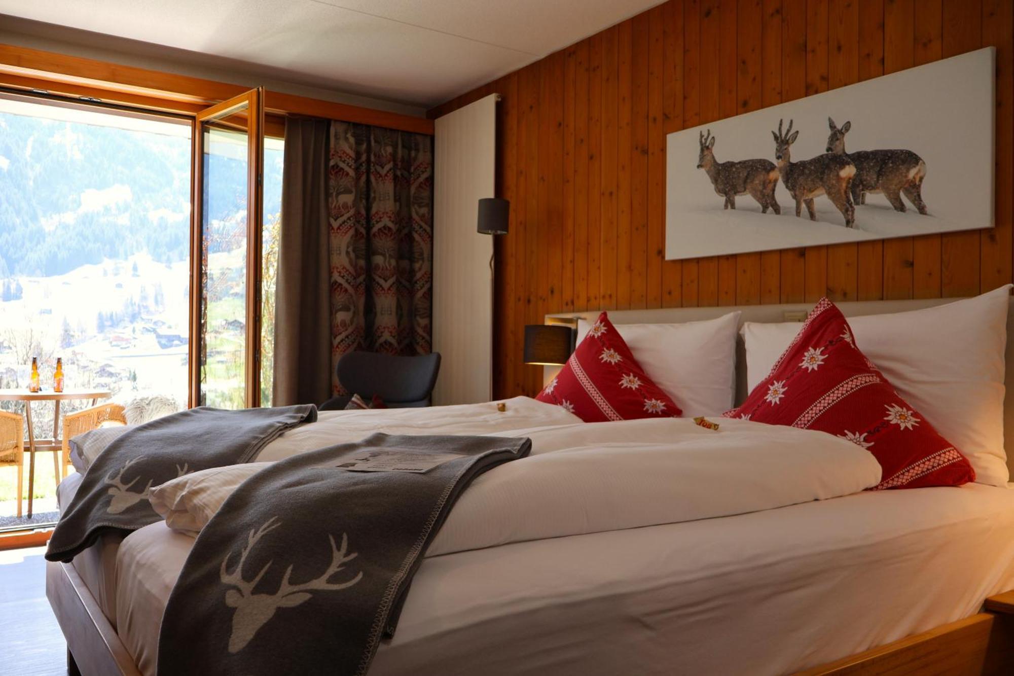 Superior Double Room Enzian Eiger view garden access