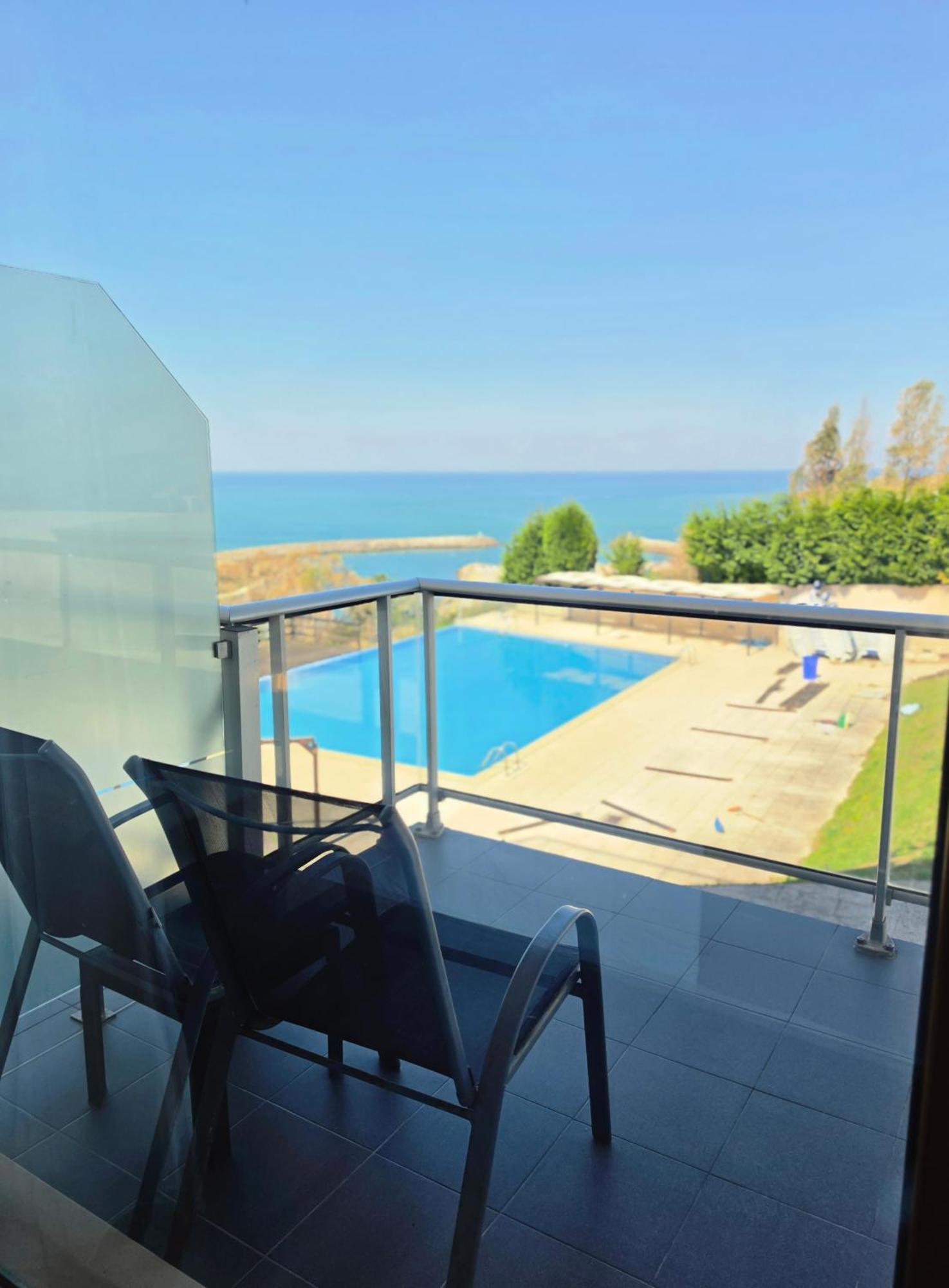 Double or Twin Room Sea View