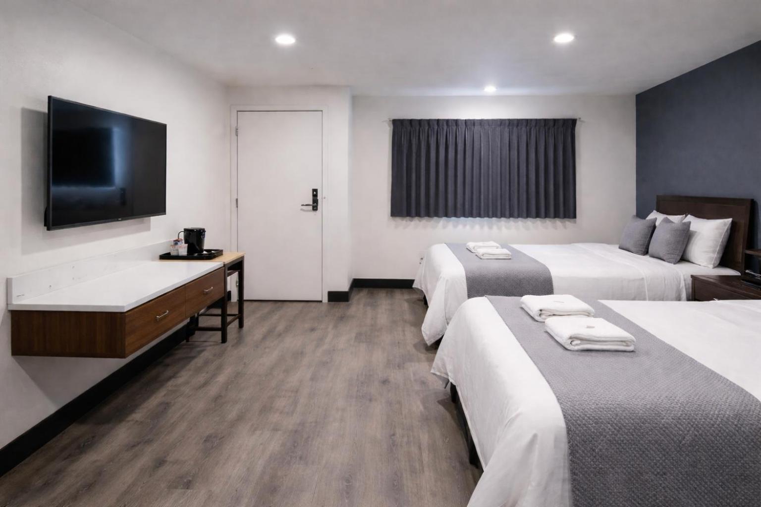 Double Room Two Double Beds
