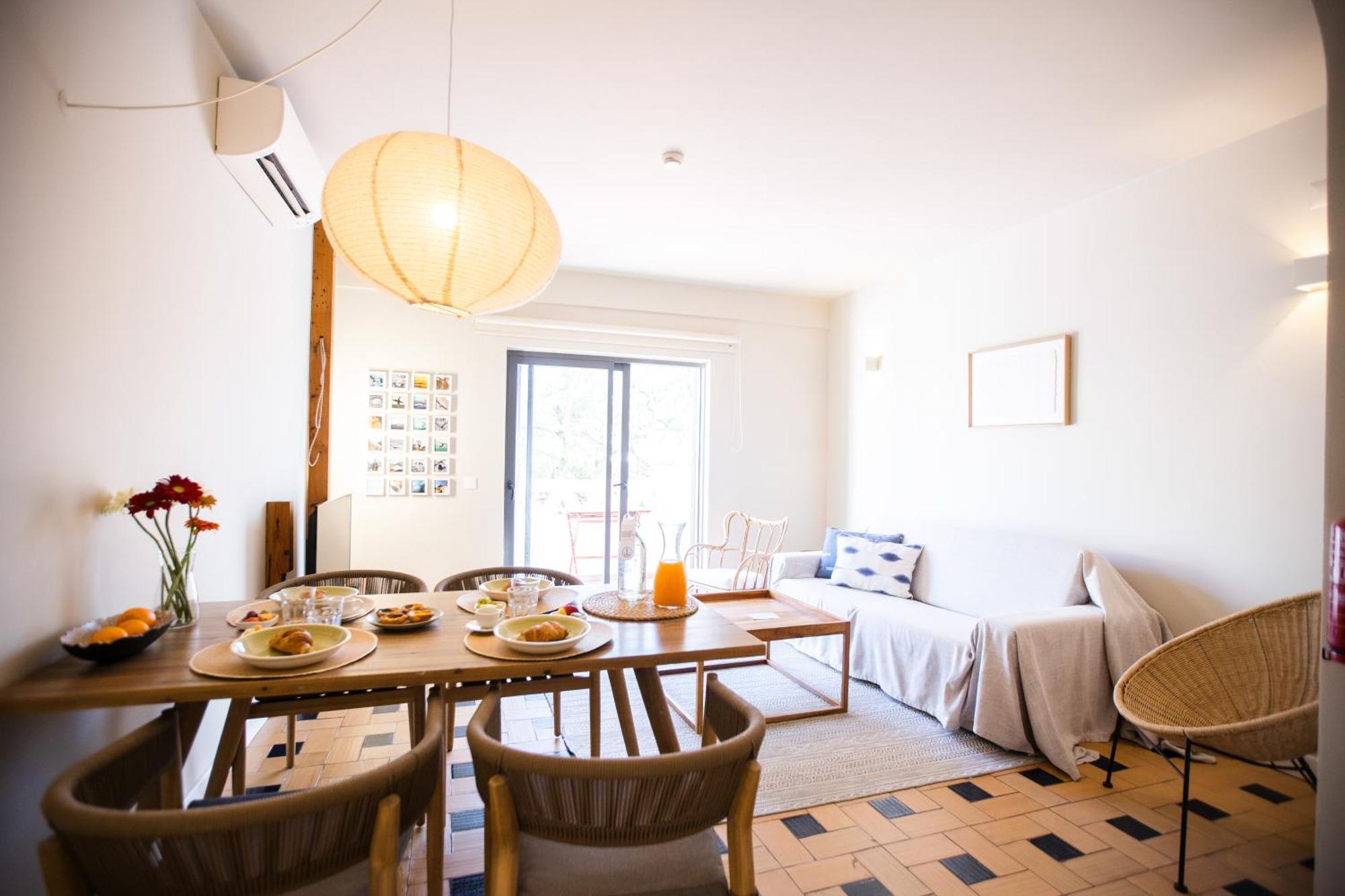 One-Bedroom Apartment Street View