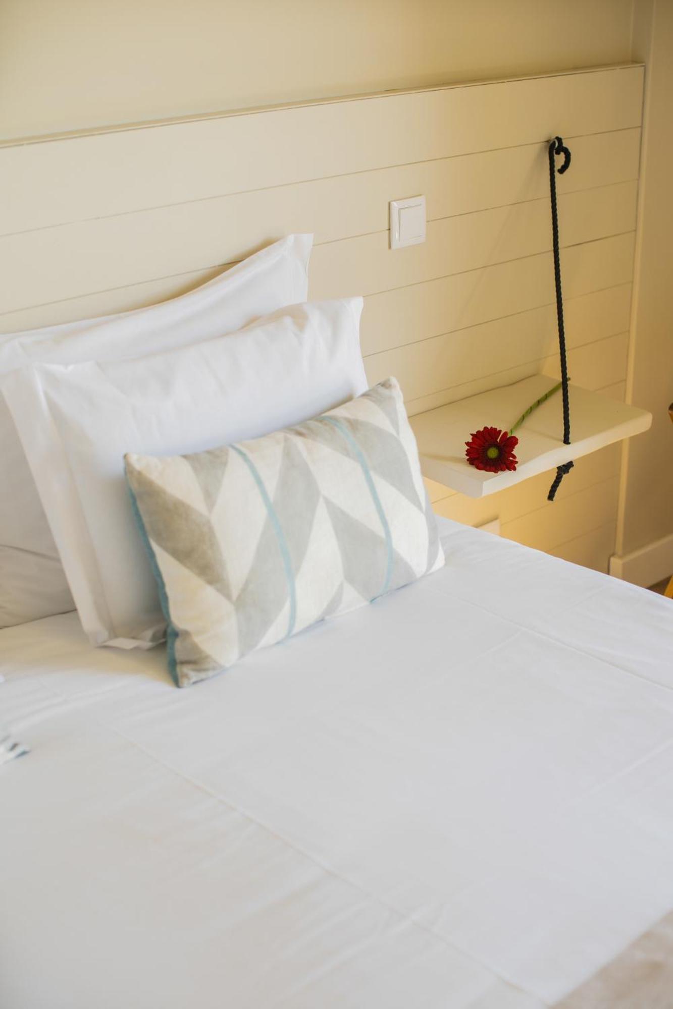 One-Bedroom Apartment Sea View