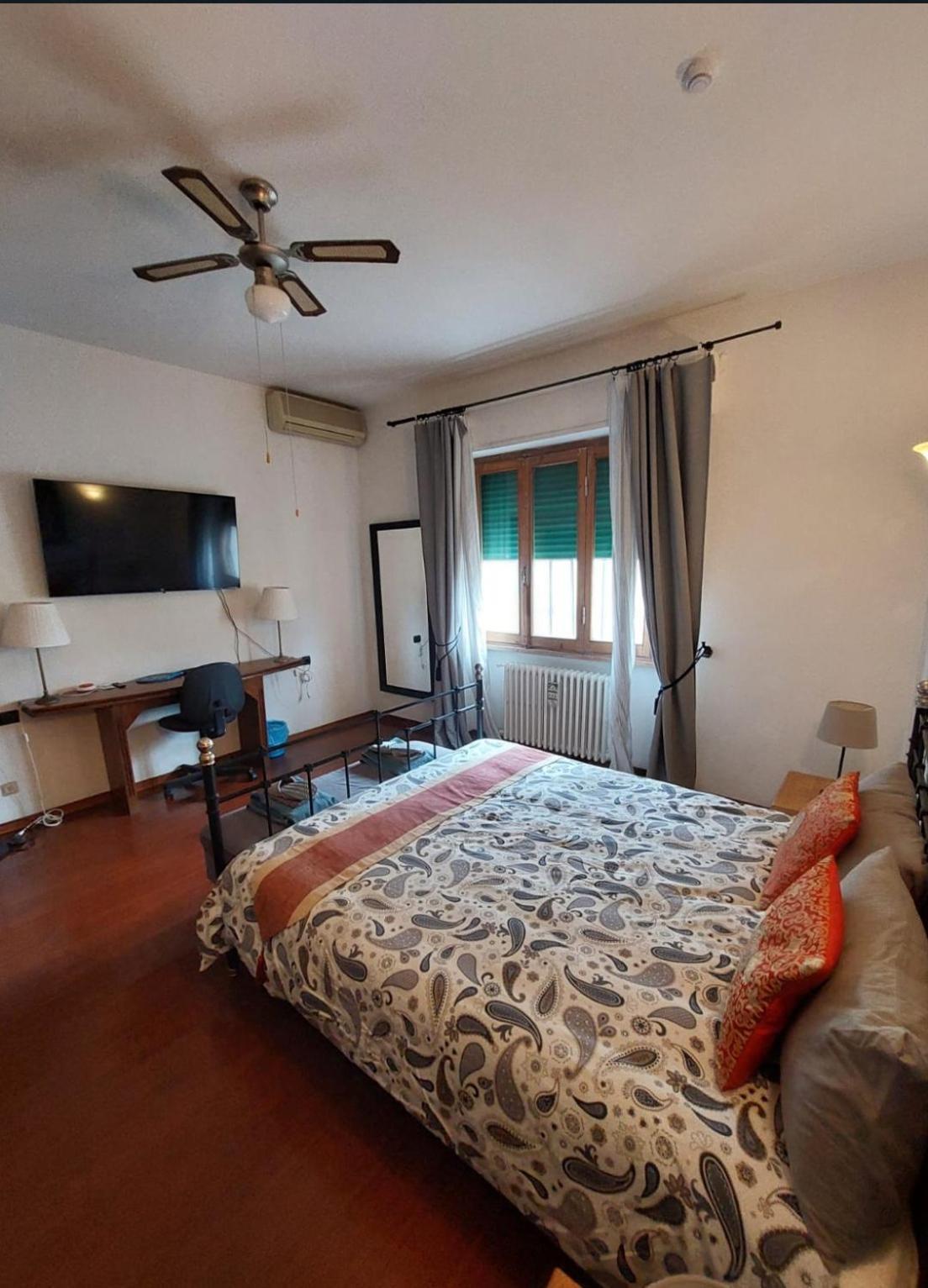 Large Double Room