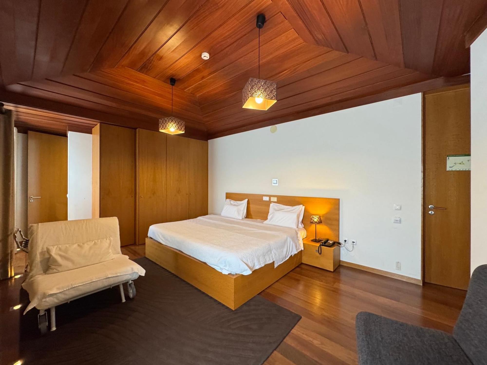 Deluxe Double or Twin Room Spa Bath