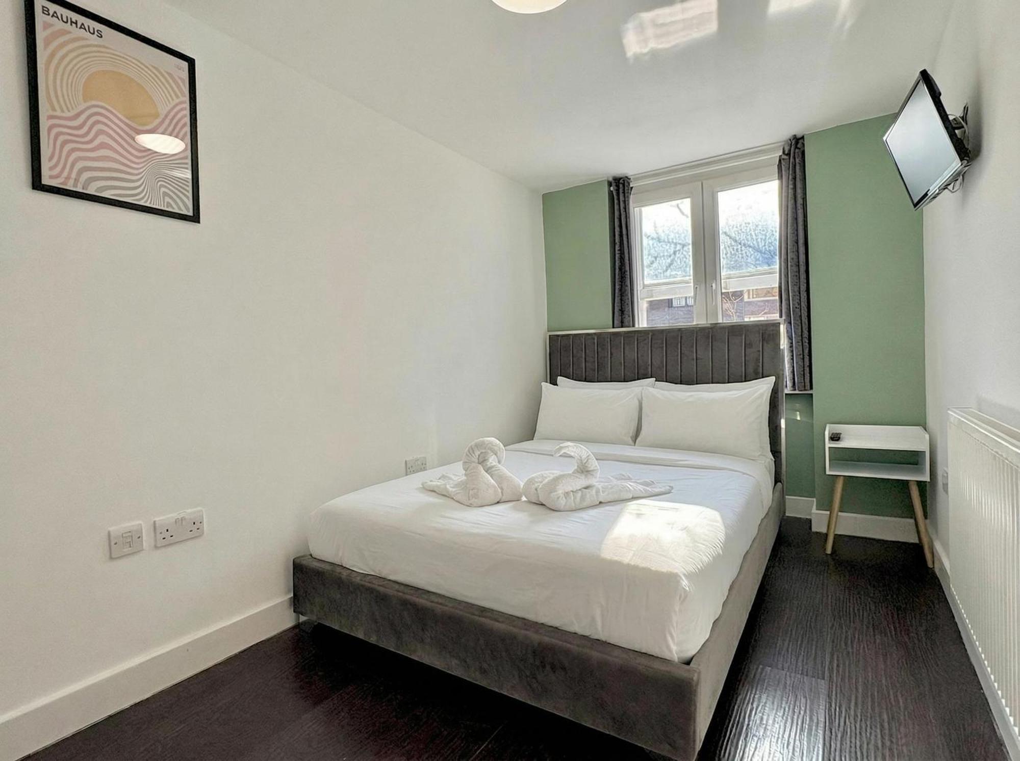 Double Room Private Bathroom