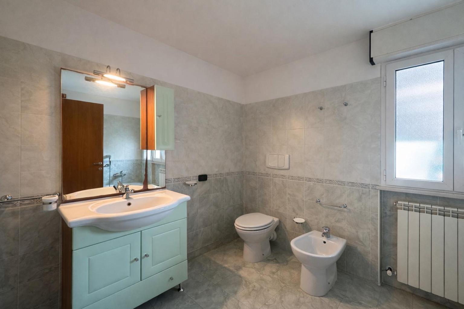 Apartment,1765763005:JPEG