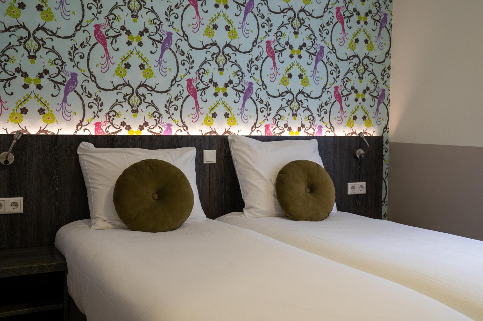 Standard Double Room Two Single Beds