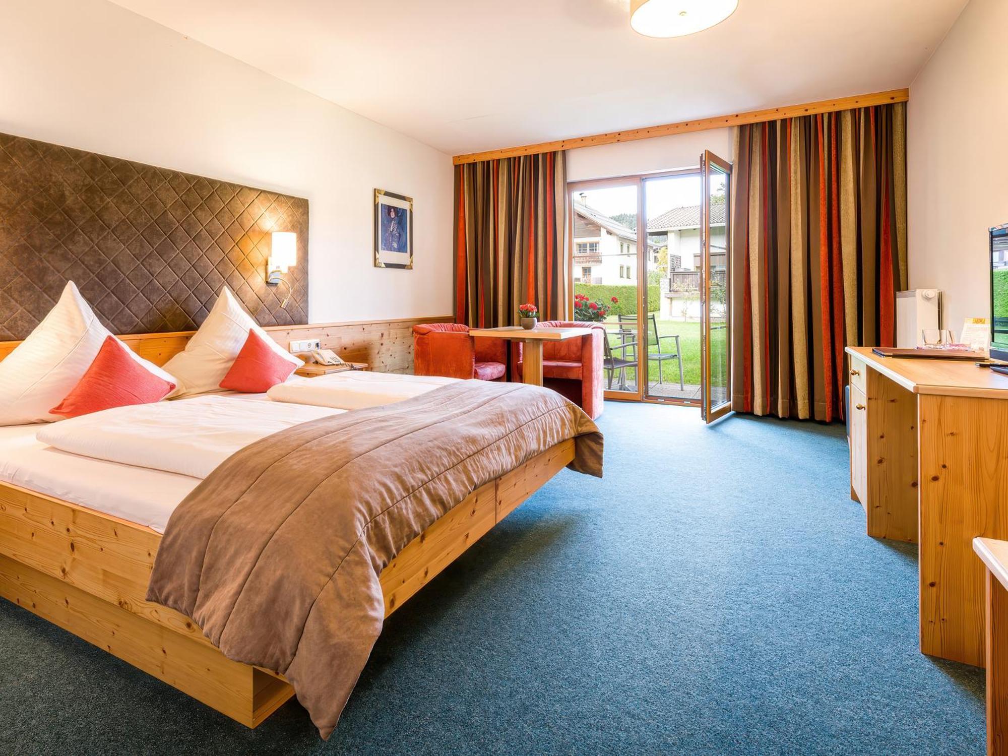 Double Room Mountain View