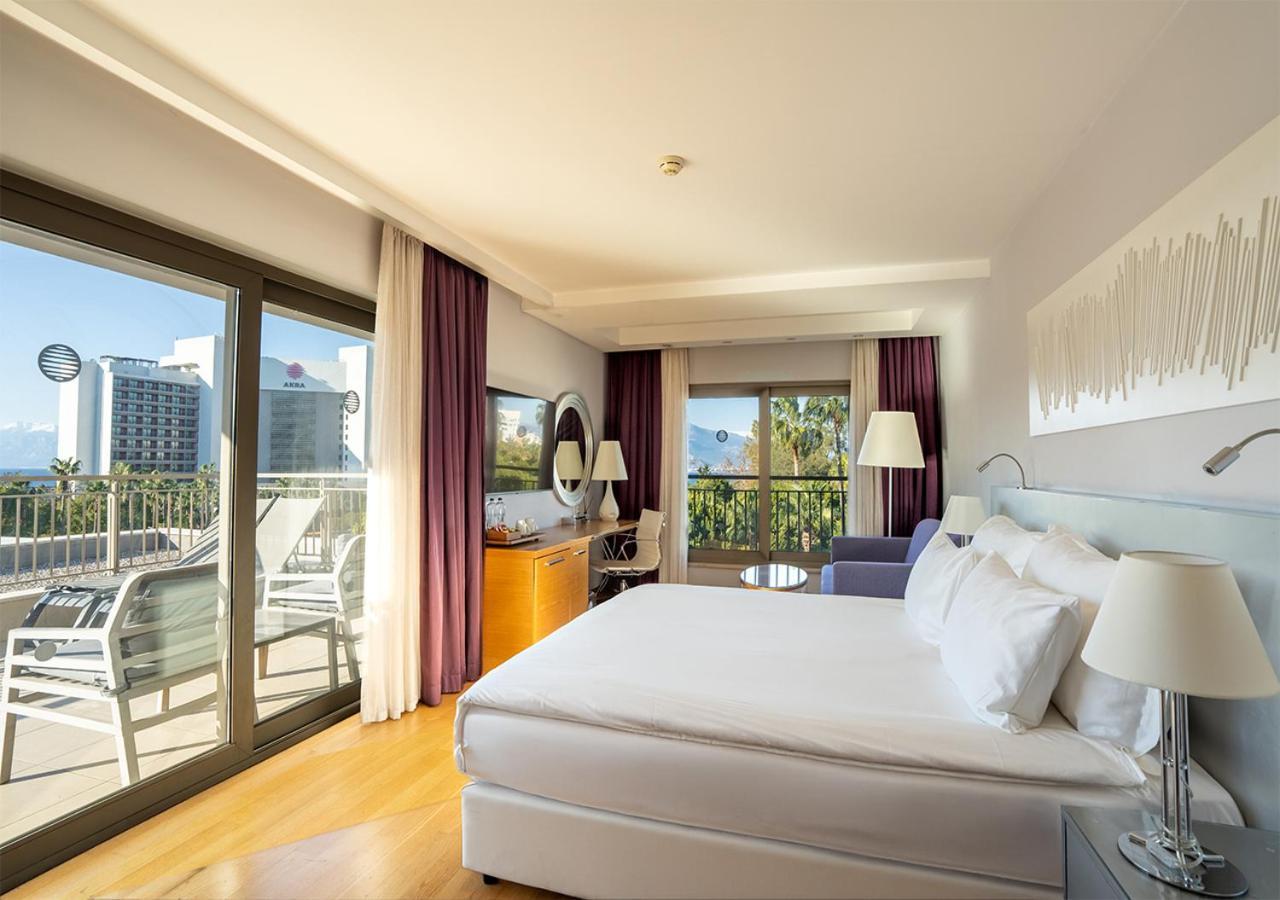 V Casual Suite Balcony Sea View