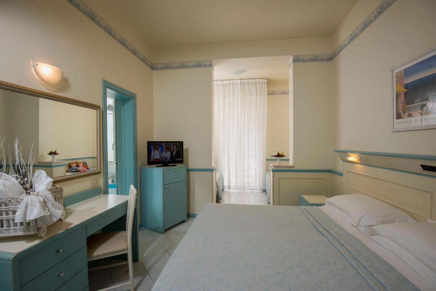 Classic Quadruple Room
